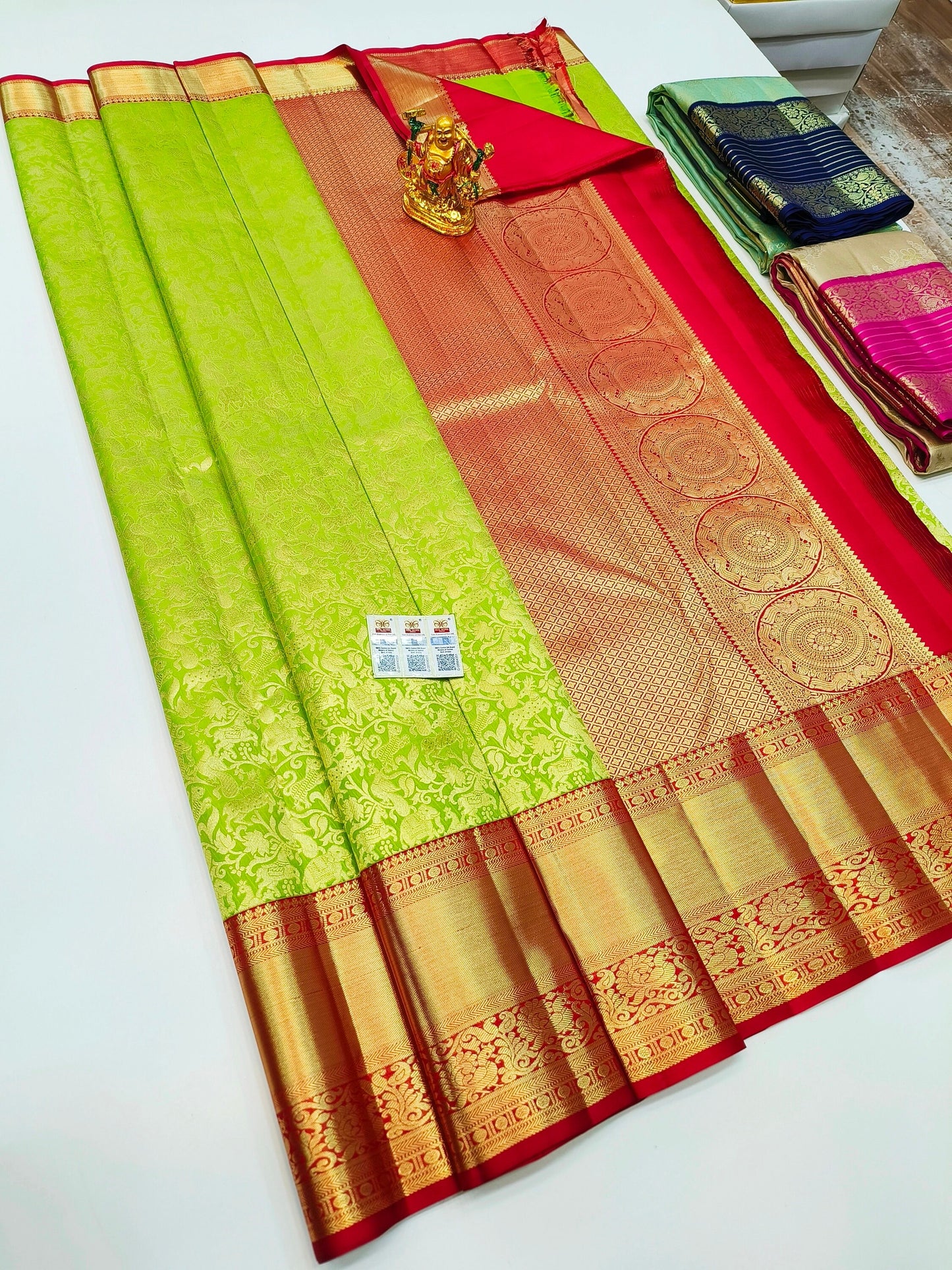 Pure Silk Kanjeevarm/Kanchipattu Sarees ask seller for availability before placing the order