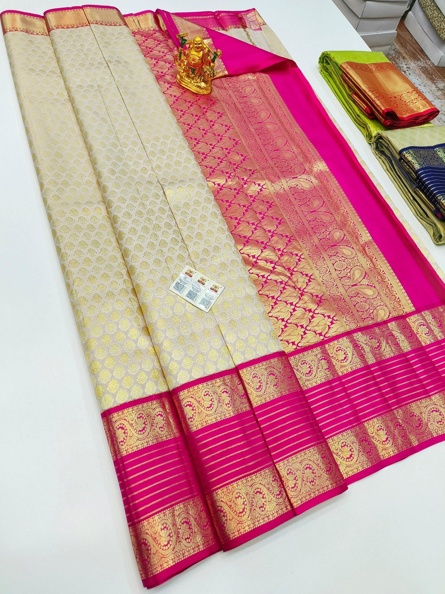 Pure Silk Kanjeevarm/Kanchipattu Sarees ask seller for availability before placing the order