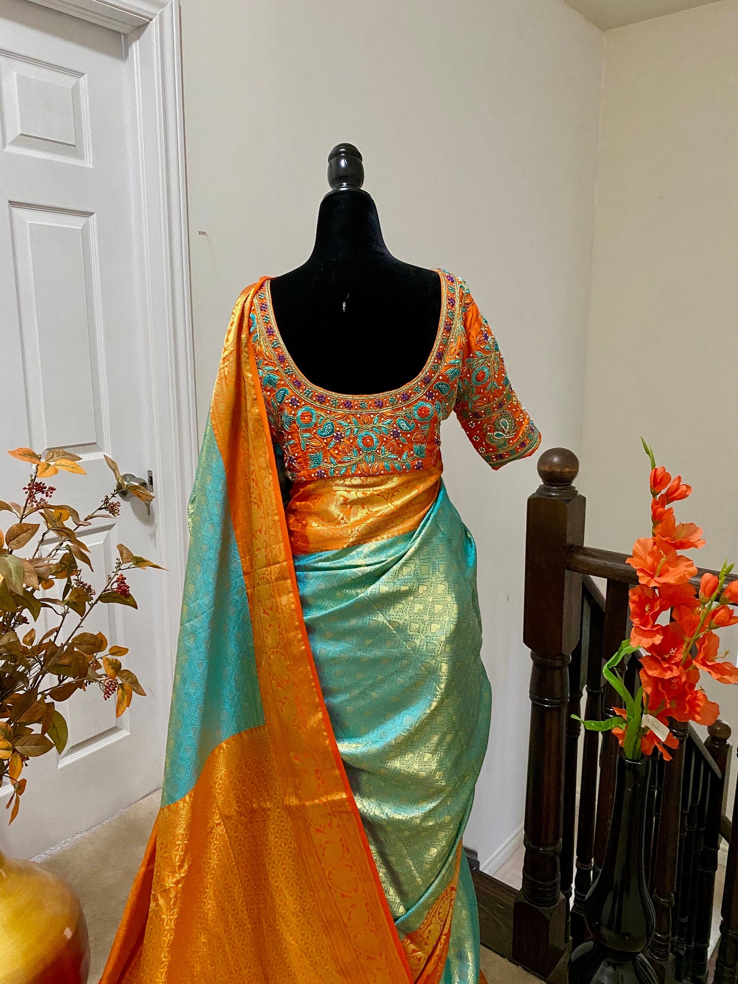 2 gram gold pure handloom  Silk Kanjeevarm/Kanchipattu Sarees ready to wear Maggam work blouse that fits up to 32 to 42 see description