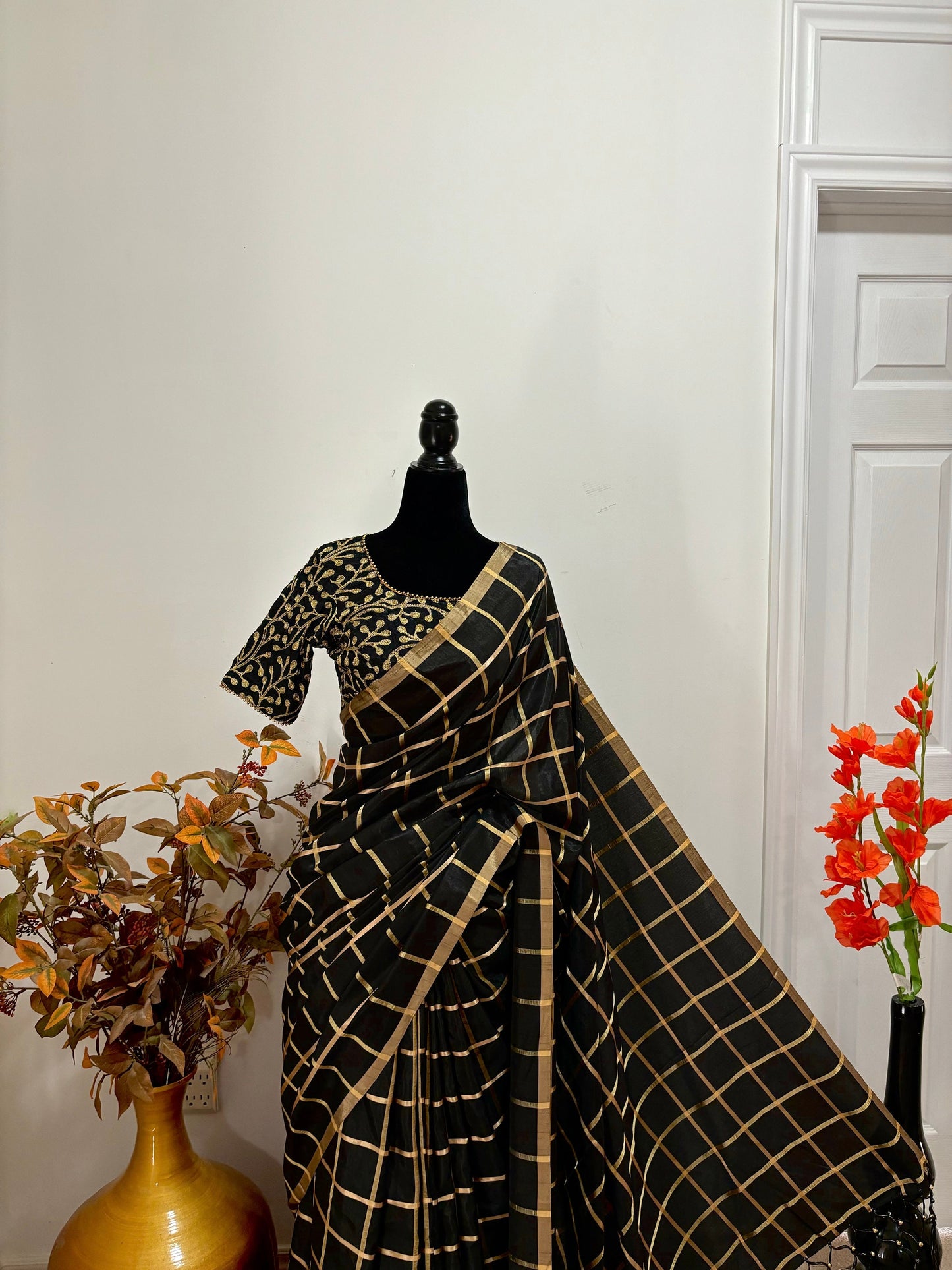 Soft silk Handloom Sarees ready to wear work blouse that fits up to 32 to 38 see description petty Voira voosi design