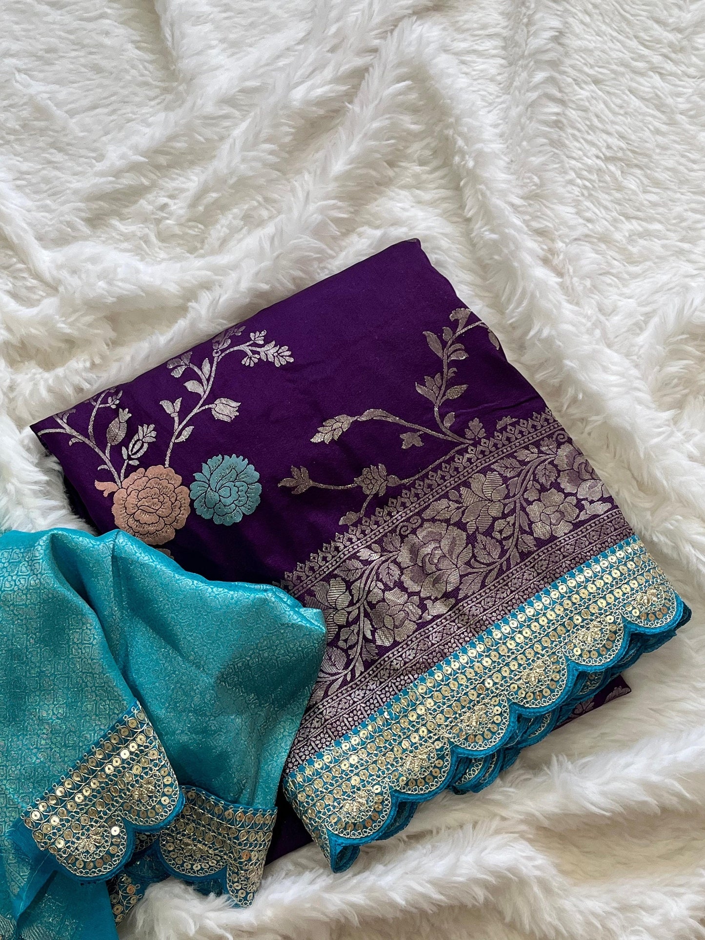 Pure banarasi kattan Pattu saree with flower weaving on all over thesareeweaving border on either sideRich & elegant weaving pallu as shown