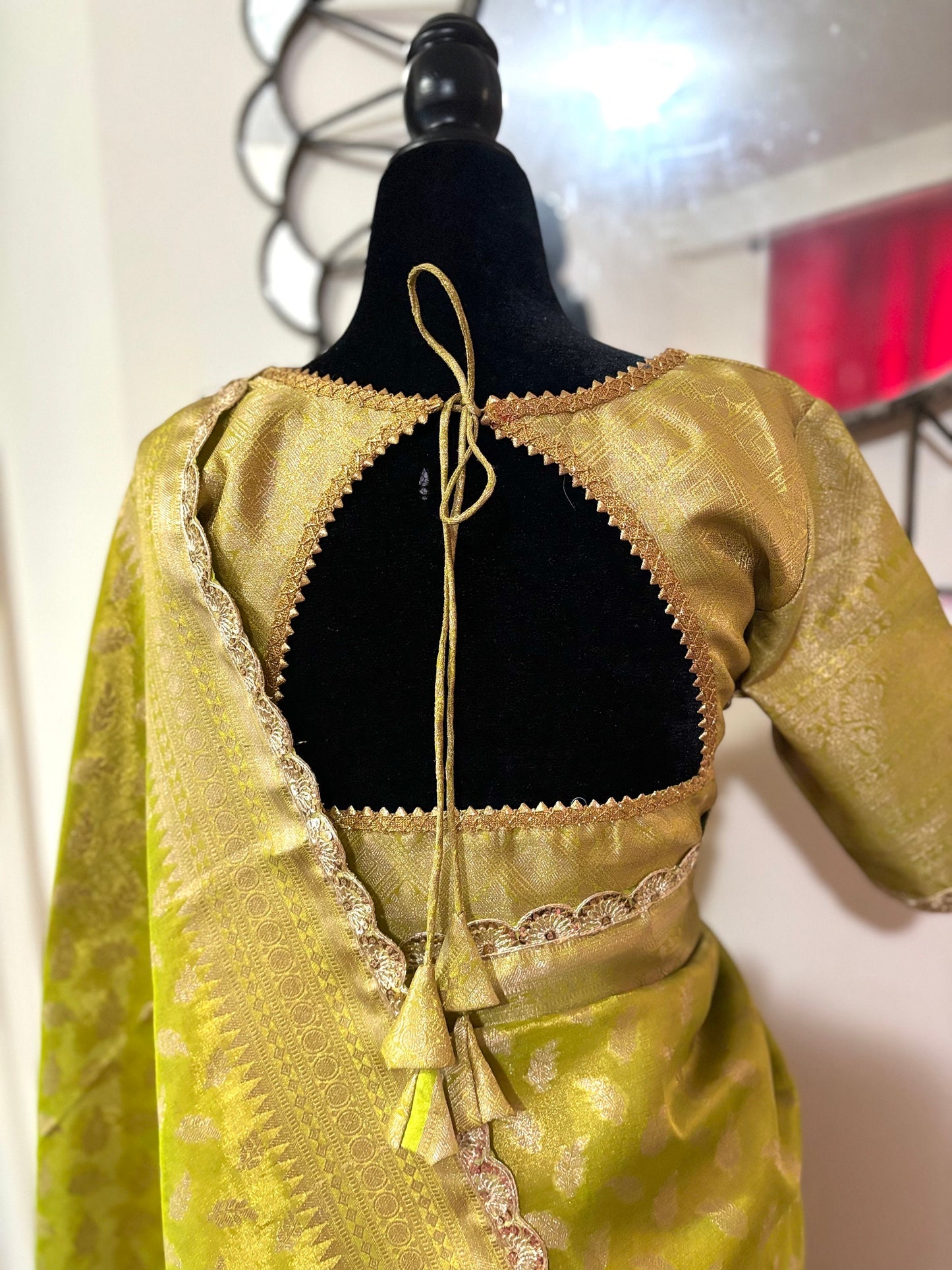 Beautiful party wear cocktail pure silk crushed tissue saree paired up with pretty designer Blouse fits 32-46/contact seller for availabil