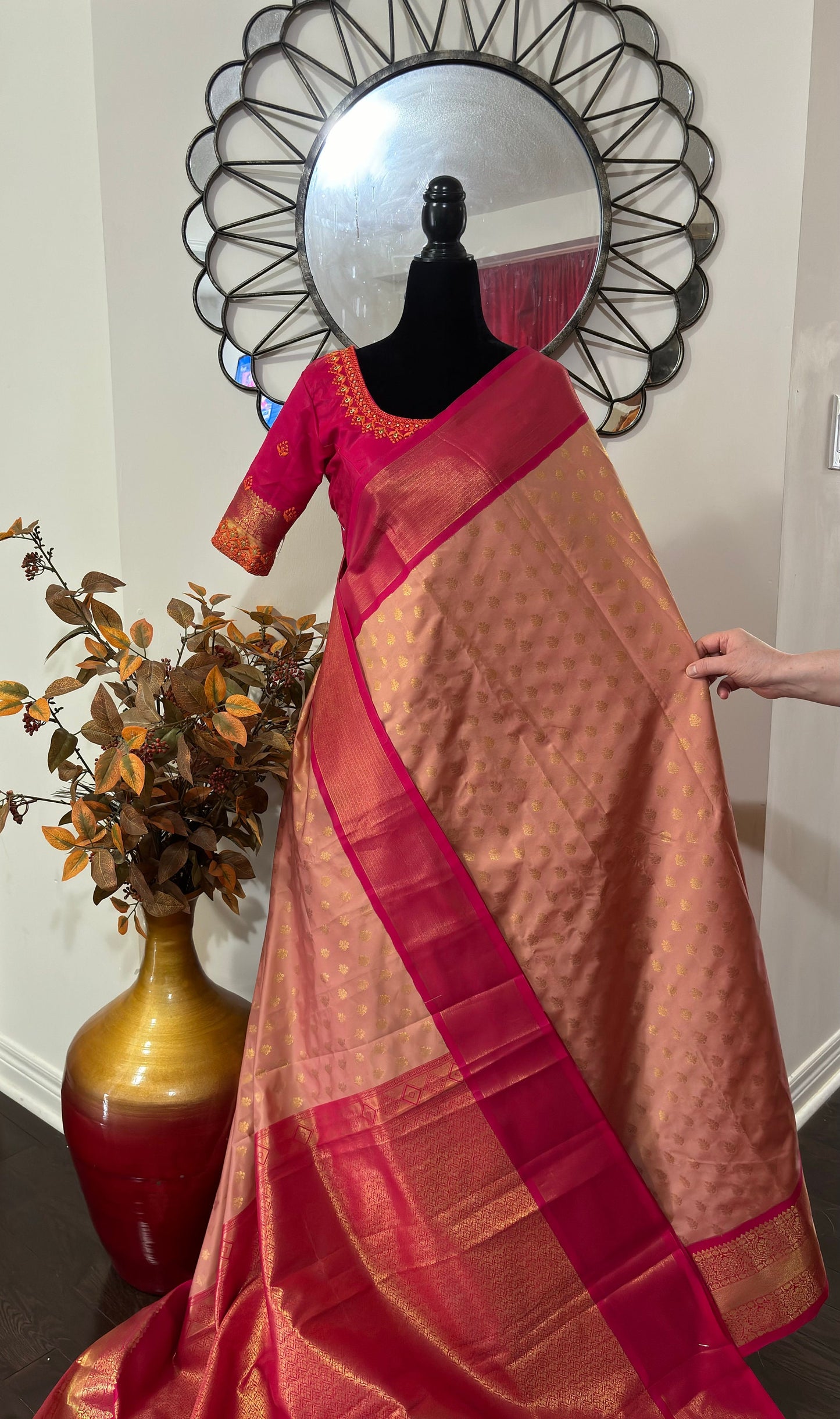 Soft Silk Kanjeevarm/Kanchipattu Sarees; Rose gold and hot pink combination ready to wear Blouse fits 32-46