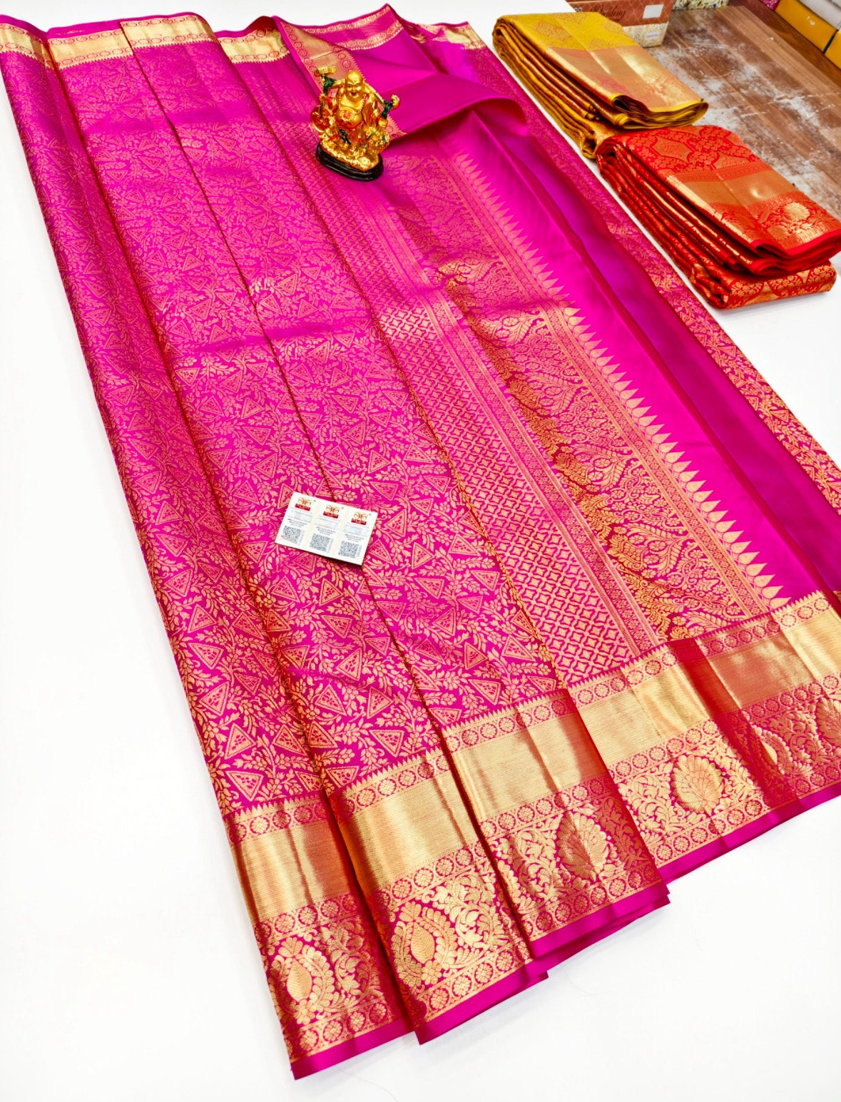 2gram gold pure handloom Silk Kanjeevarm/Kanchipattu Sarees; see description / Ask seller before booking for availability