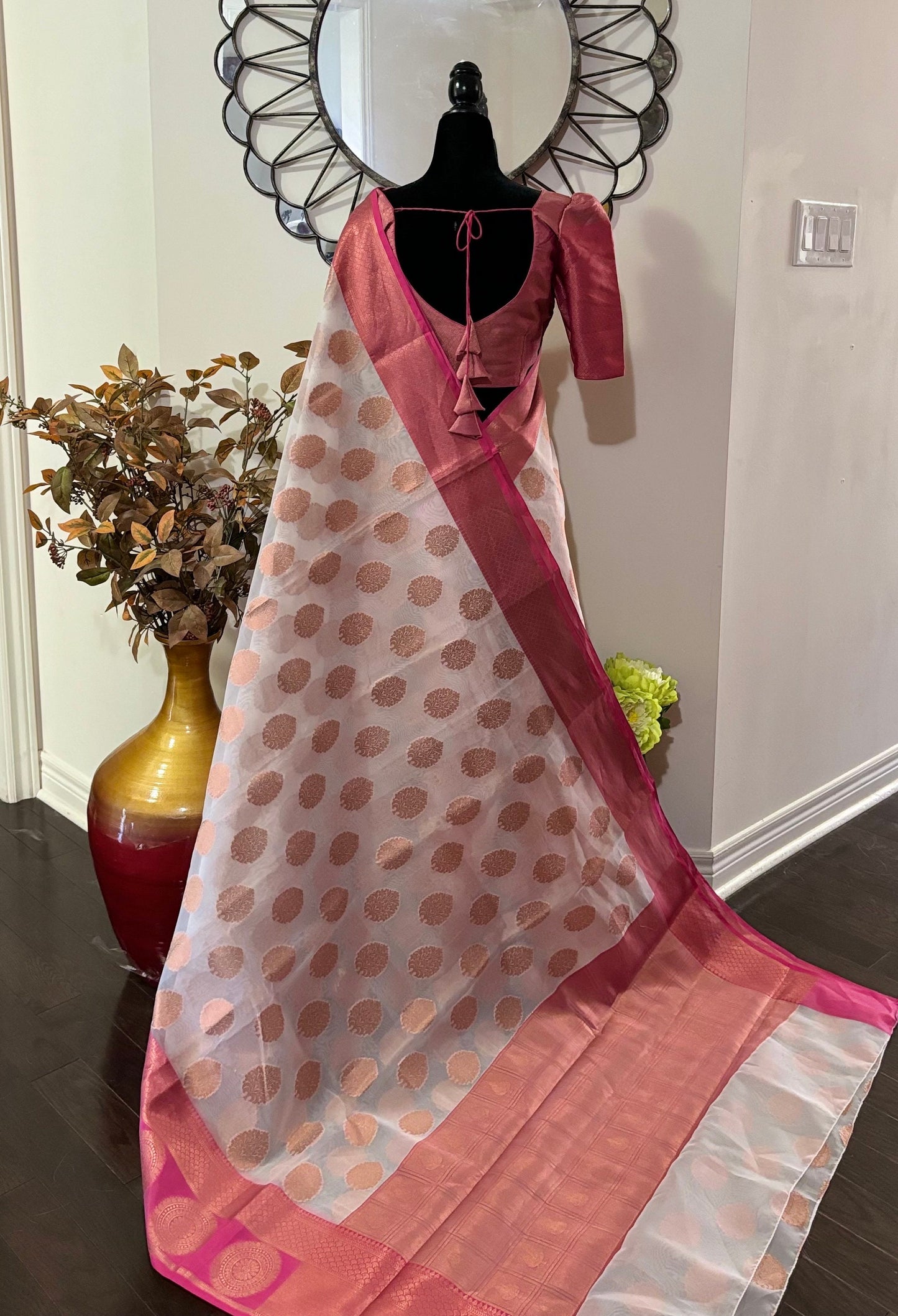 Pure silk Banarasi soft silk organza with Kanchi Boarder /Ready to wear Blouse fits 32-44