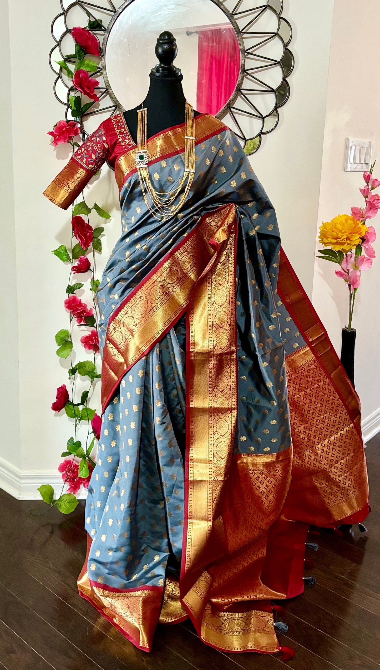 Soft Silk Kanjeevarm/Kanchipattu Sarees; Rose gold and hot pink combination ready to wear Blouse fits 32-46 rare color combinations