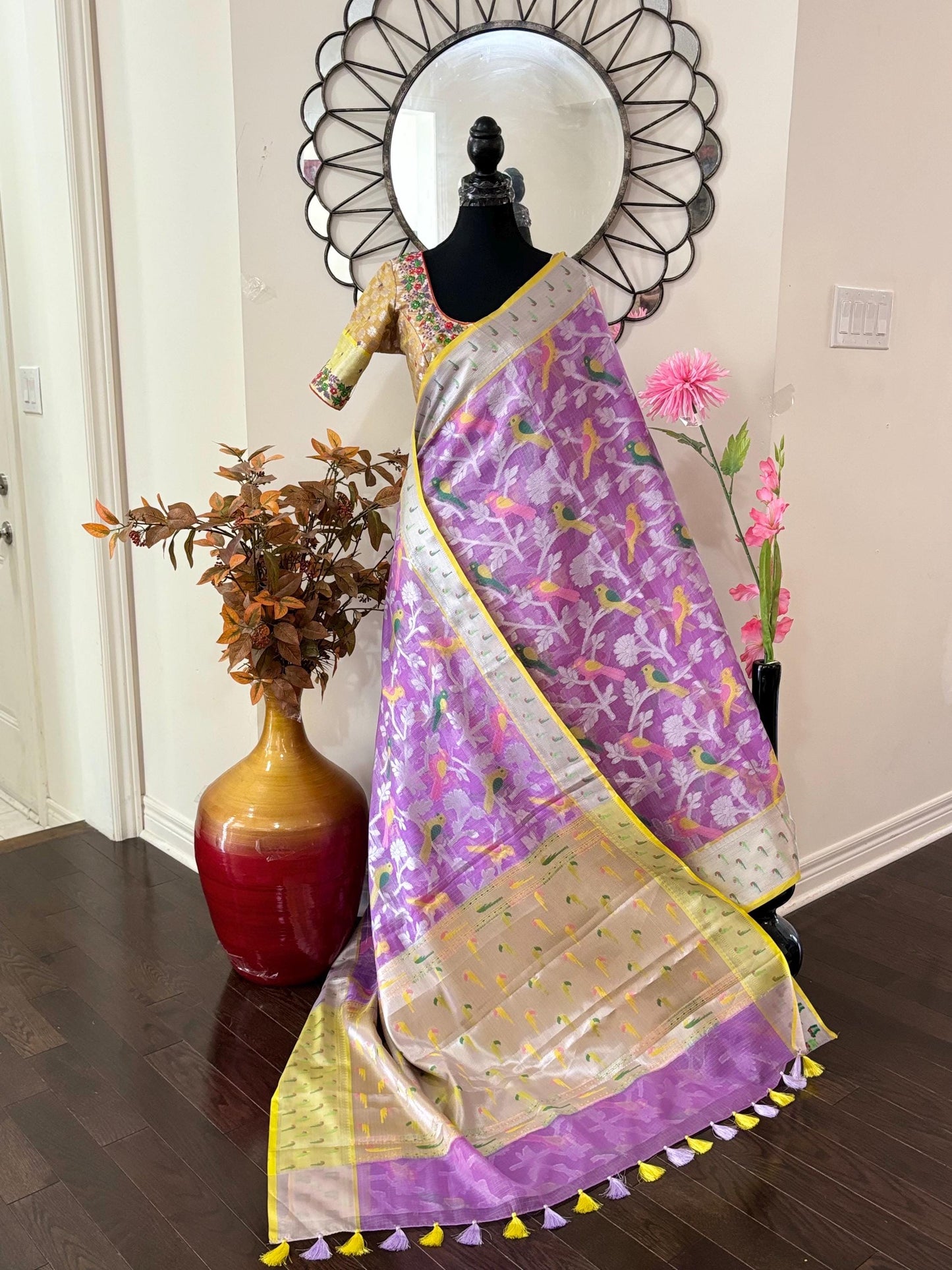 Beautiful Tissue Zari Kota saree with pythani Zari boardes and beautifully done workblouse paired up with pretty blouse fits up to 32 to 46