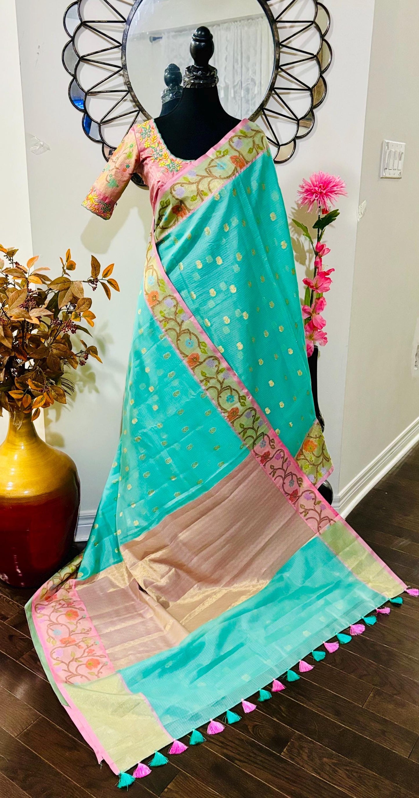 Beautiful Tissue Zari Kota saree with pythani Zari boardes and beautifully done work blous paired up with pretty blouse fits up to 32 to 46