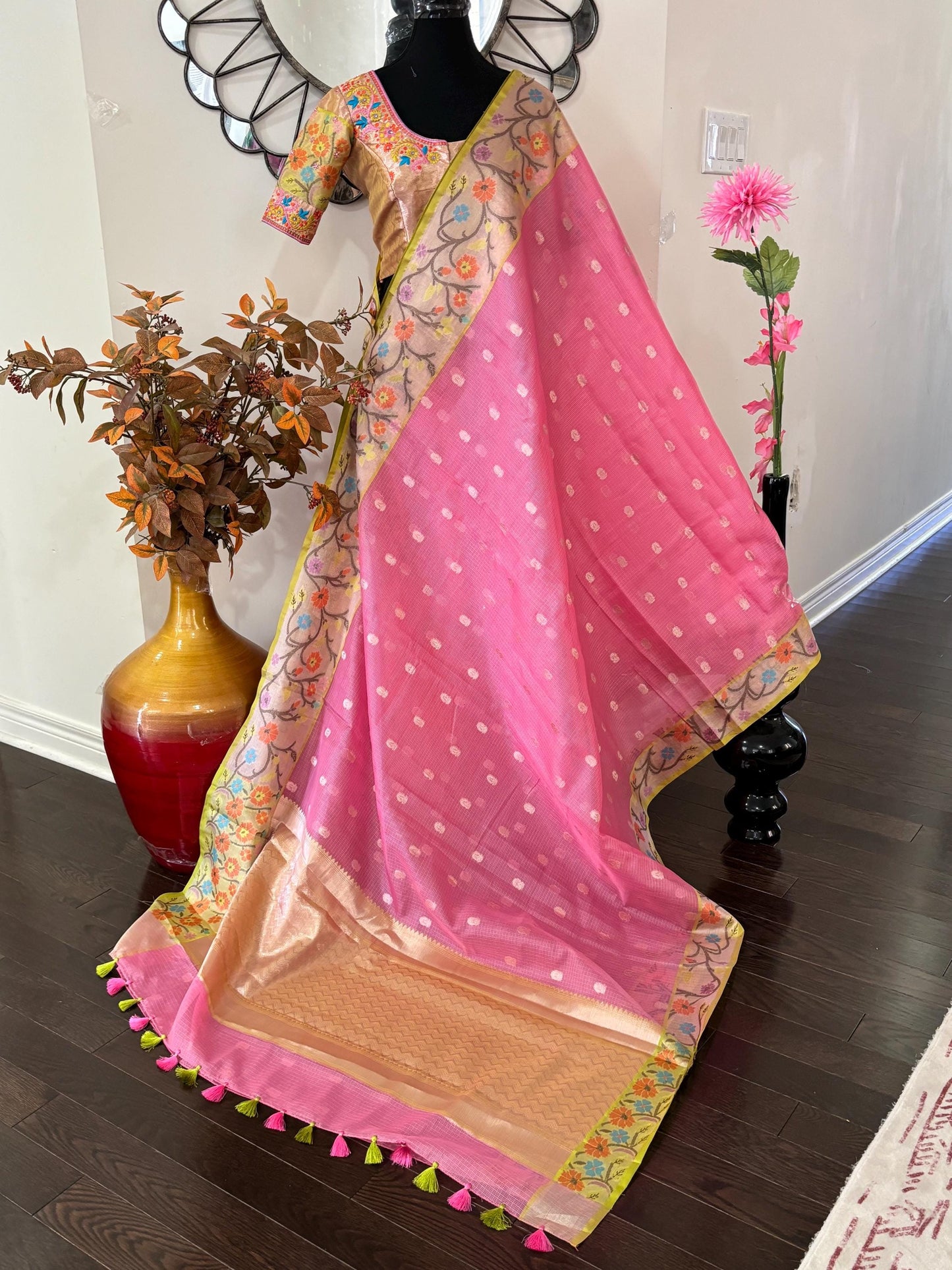 Beautiful Tissue Zari Kota saree with pythani Zari boardes and beautifully done blouse paired up with pretty blouse fits up to 32 to 46