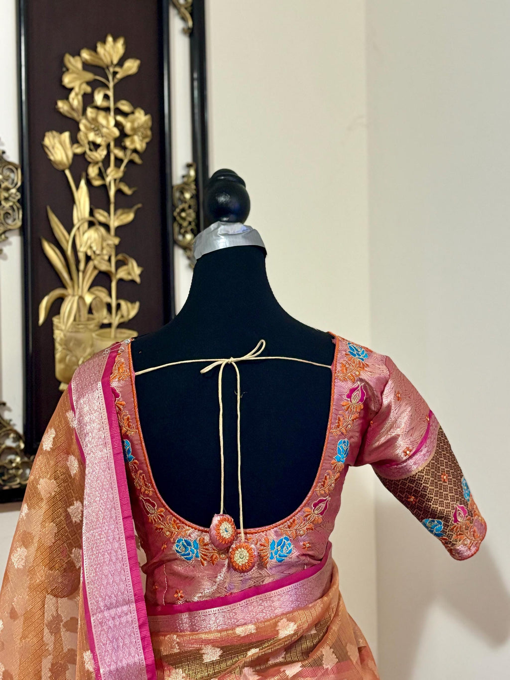 Beautiful Tissue Zari Kota saree with pythani  Zari boardes and beautifully done blouse paired up with pretty blouse fits up to 32 to 46