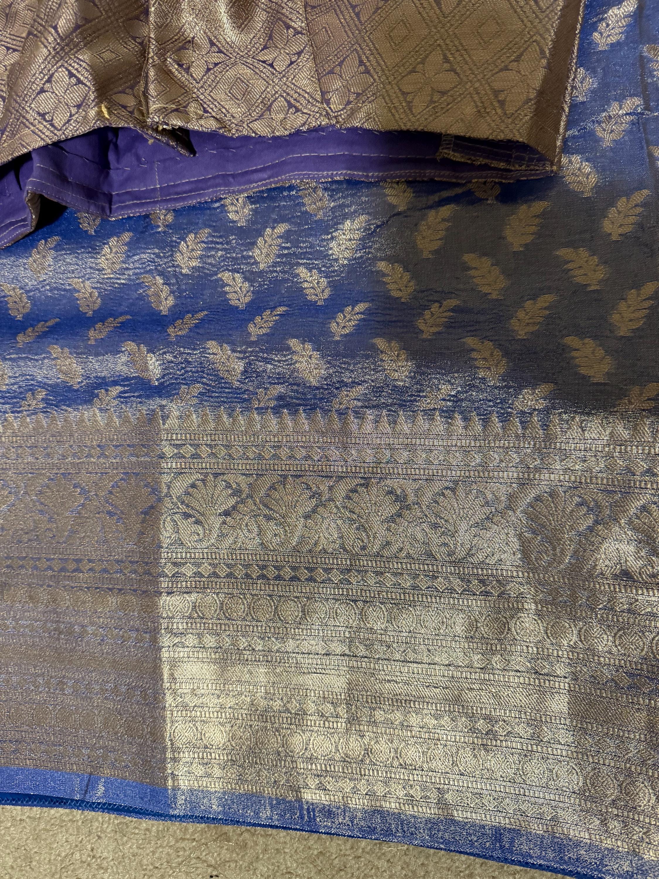 Beautiful party wear cocktail pure silk  banarasi crush tissue  saree paired up with pretty designer Blouse fits 32-46