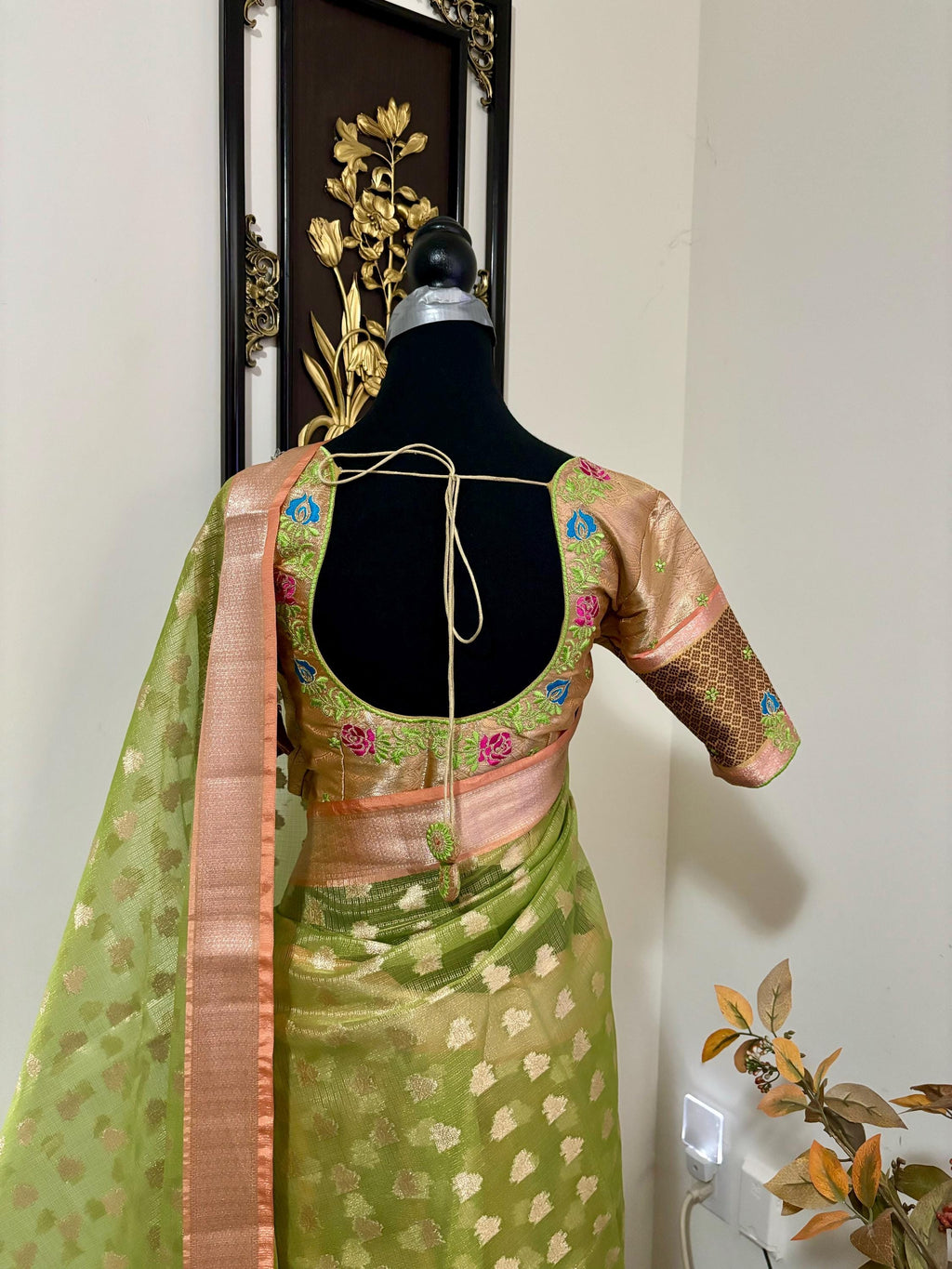 Beautiful Tissue Zari Kota saree with pythani  Zari boardes and beautifully done blouse paired up with pretty blouse fits up to 32 to 46