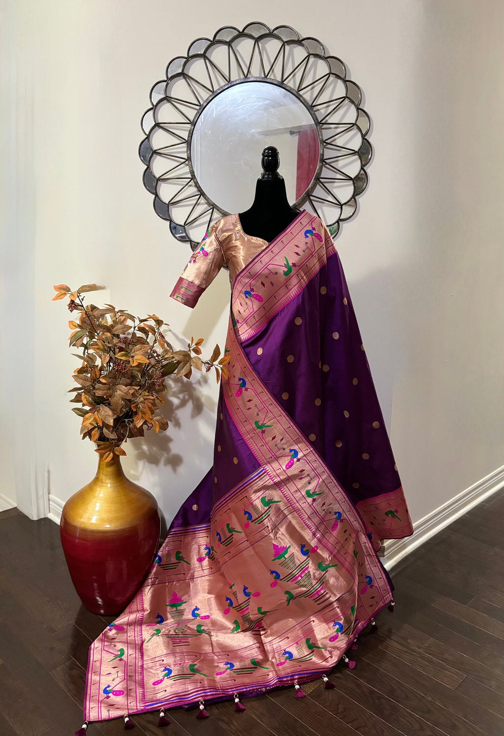 Beautiful Banarasi pythani saree in gold color with beautiful boarder and beautiful Pallu. Bridal ready to wear blouse fits to 32-44