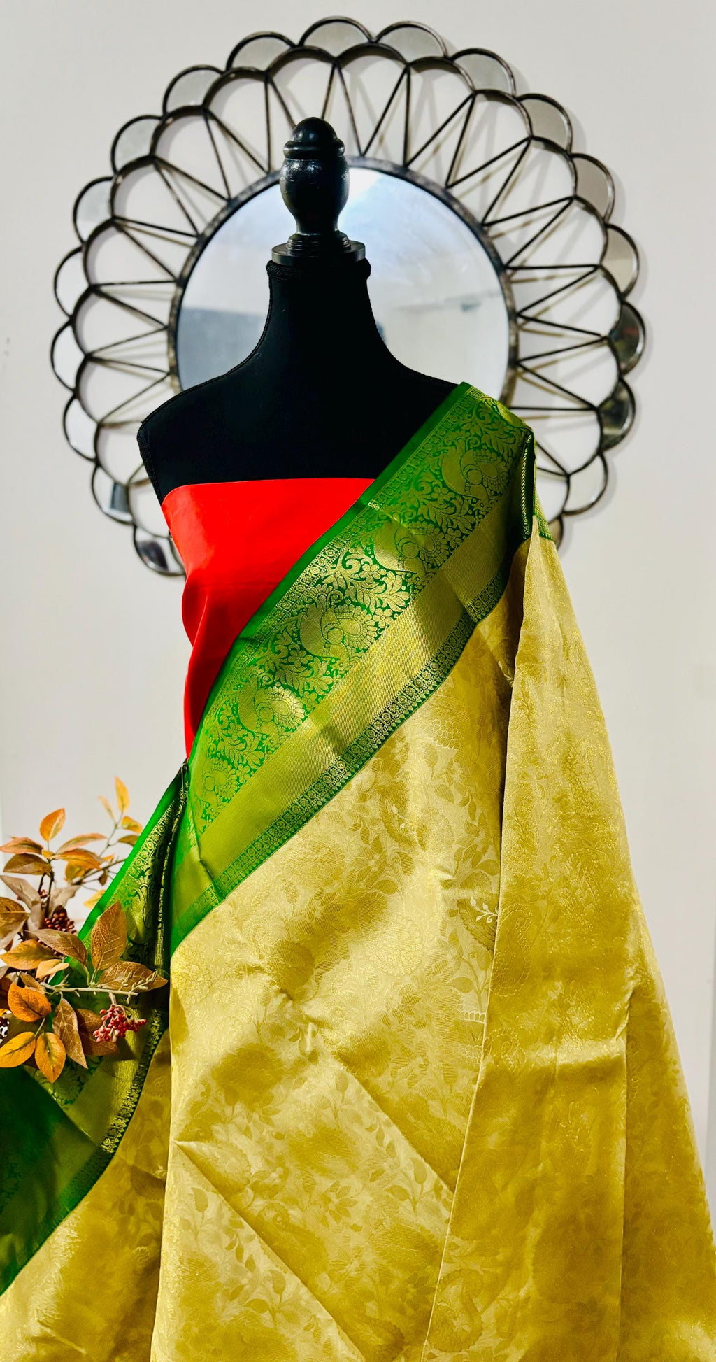 Beautiful gold dual shade boarder Bridal  2 gram gold pure handloom  Silk Kanjeevarm/Kanchipattu Saree ready to dispatch silk mark certified