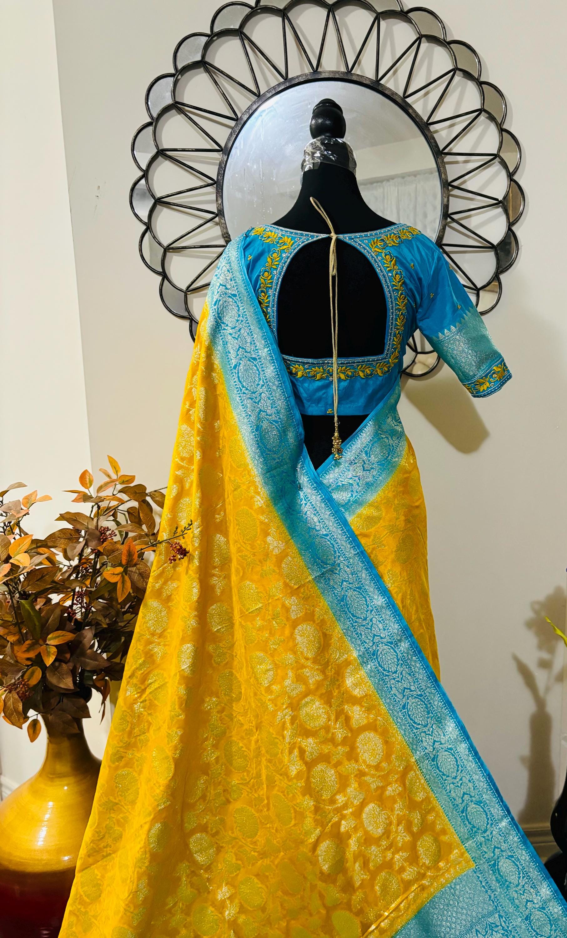 Beautiful banarasi silk saree paired up with beautiful embroidery blouse fits to 32 to 46 in beautiful rare colors all over jaal. Cocktails