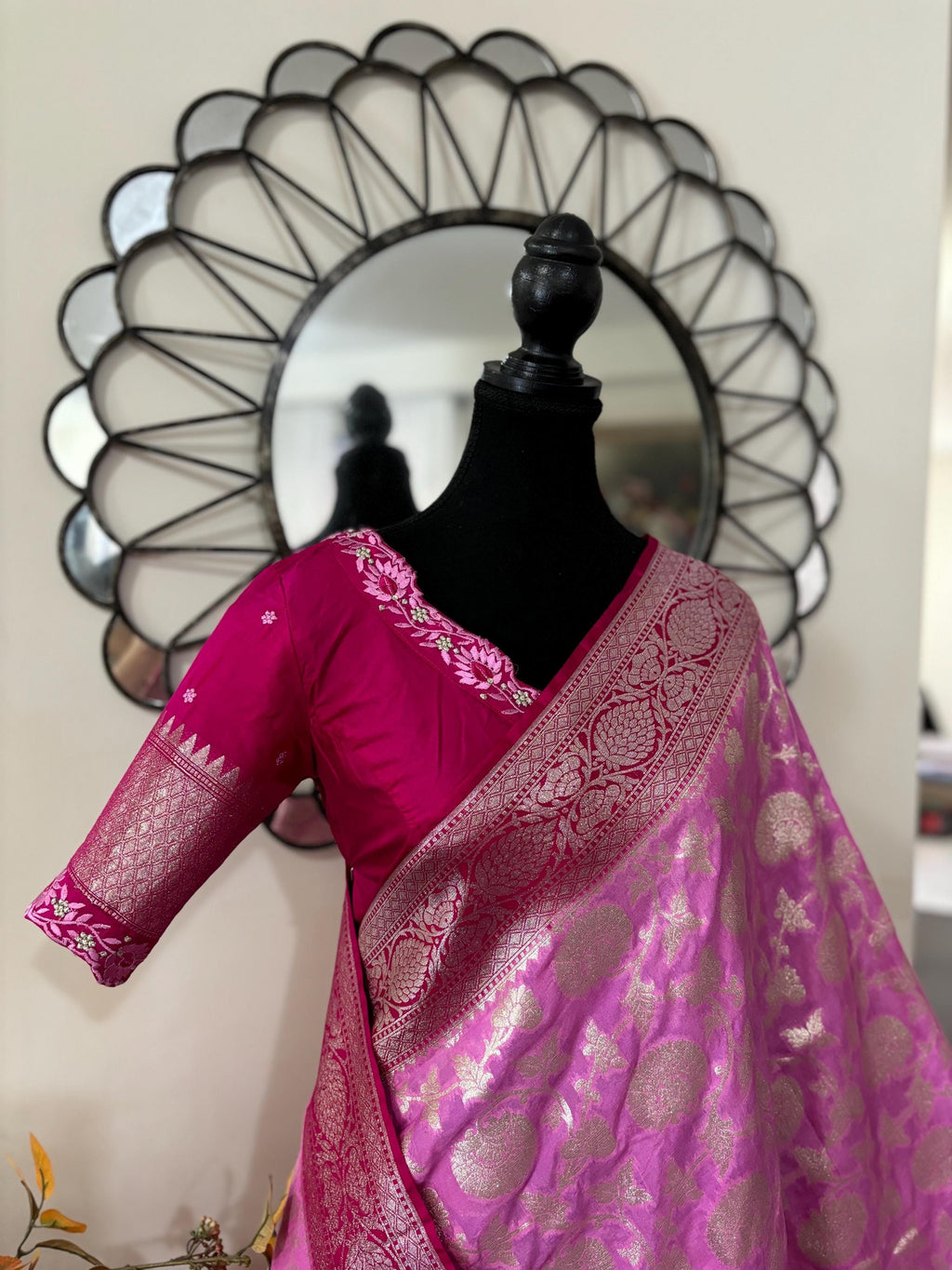 Beautiful banarasi silk saree paired up with beautiful embroidery blouse fits to 32 to 46 in beautiful rare colors all over jaal. Cocktails