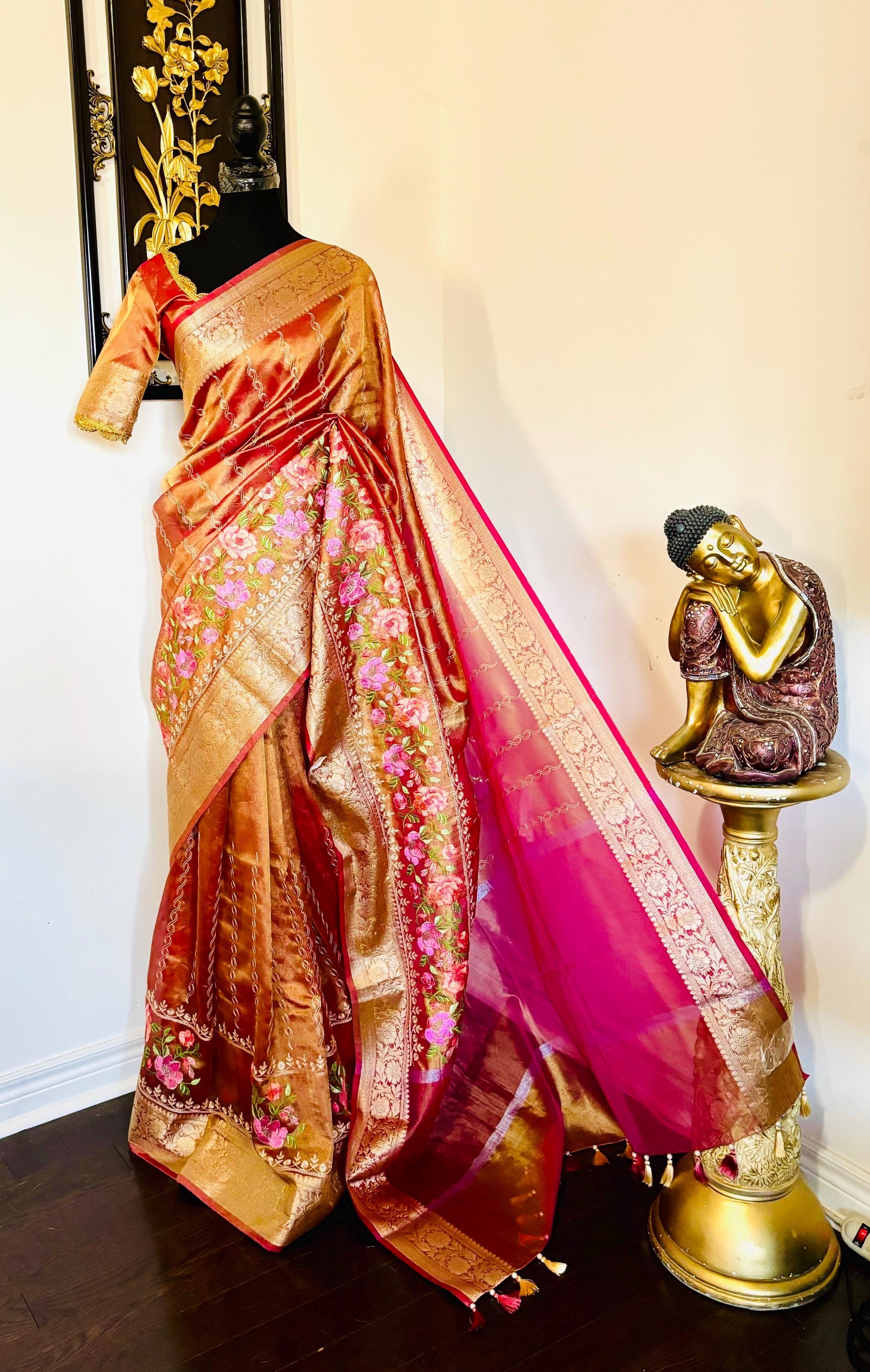 Banarasi  tissue saree with self weaving with beautifully embroidered boarder all over the saree Rose Gold  shade rich weaving ready Blouse