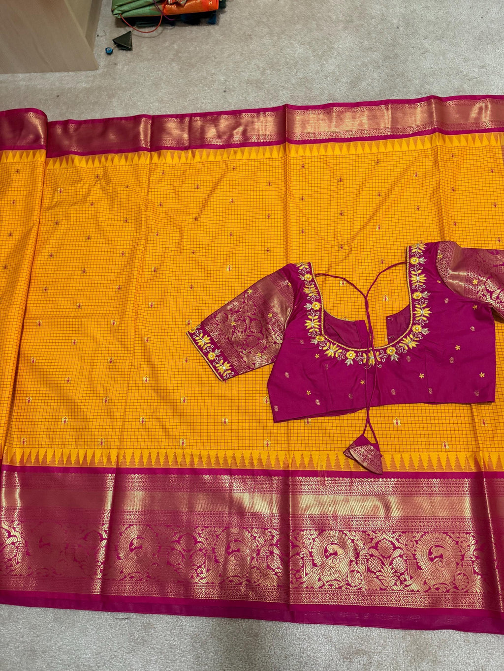 Gadwal  fancy powerloom pure silk sarees ready to wear blouse with embroidered blouse fits up to 32 -46 saree is ready fall pico done