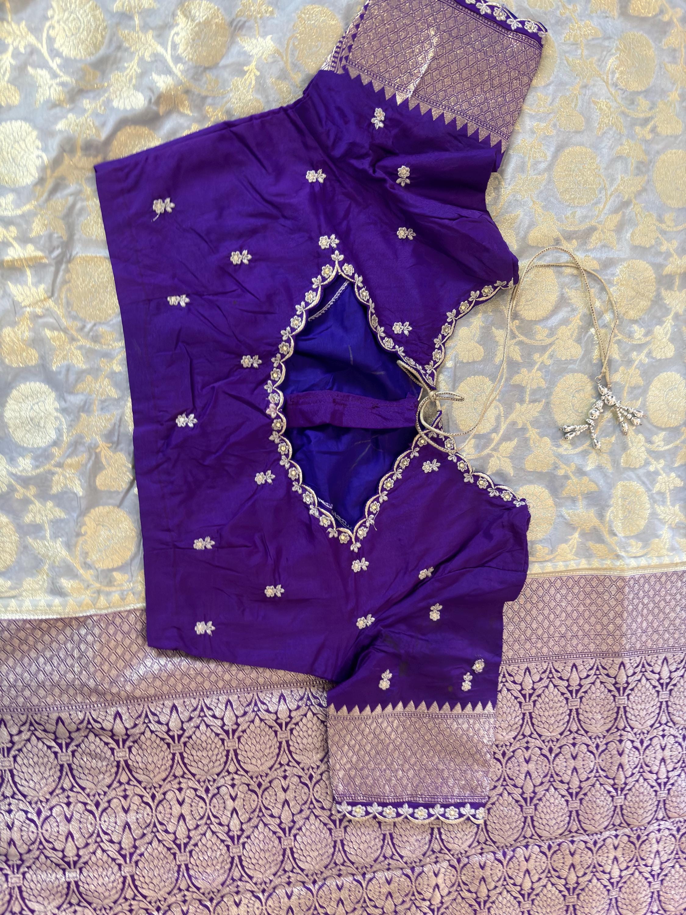 Beautiful banarasi silk saree paired up with beautiful embroidery blouse fits to 32 to 46 in beautiful rare colors all over jaal. Cocktails