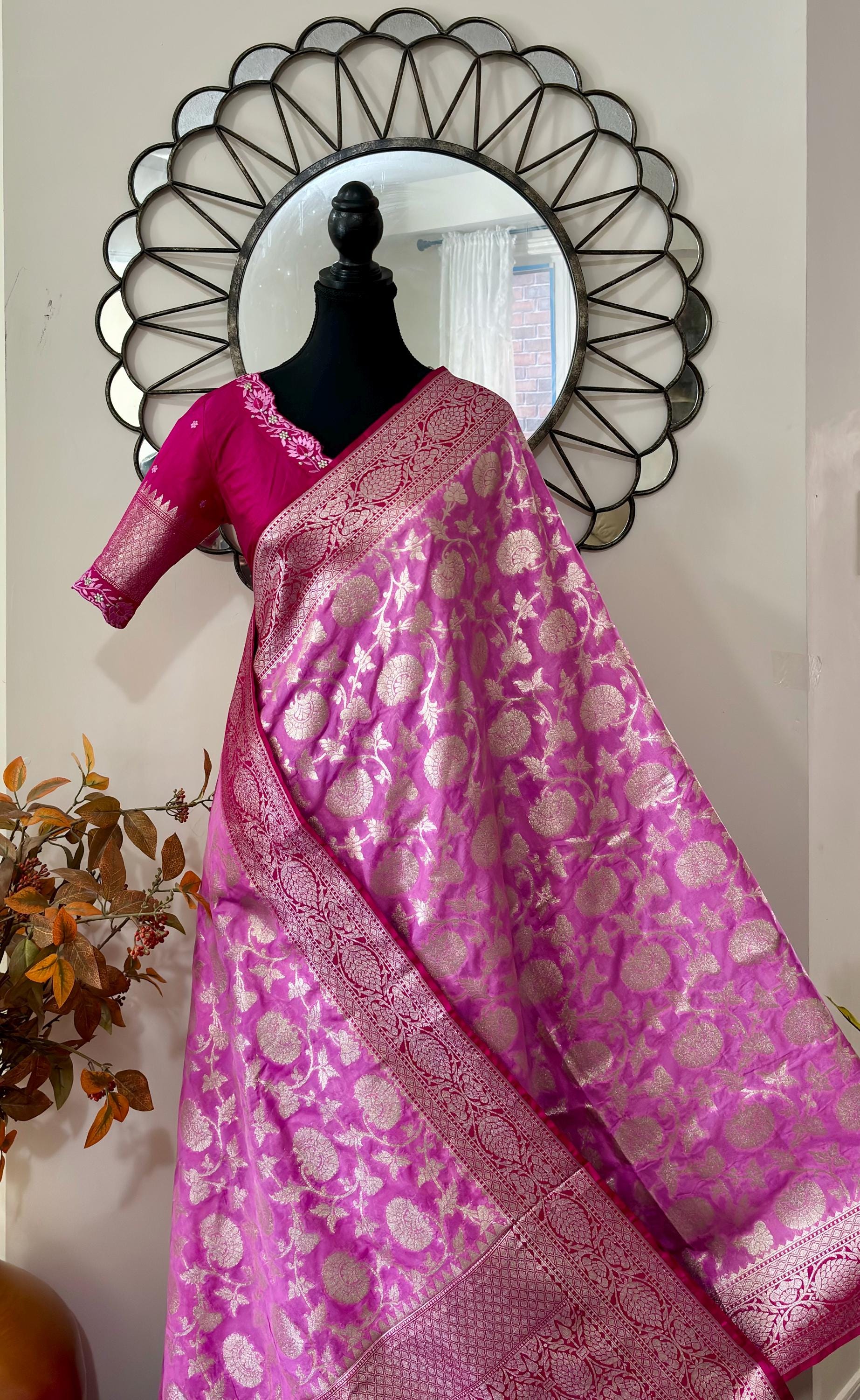Beautiful banarasi silk saree paired up with beautiful embroidery blouse fits to 32 to 46 in beautiful rare colors all over jaal. Cocktails