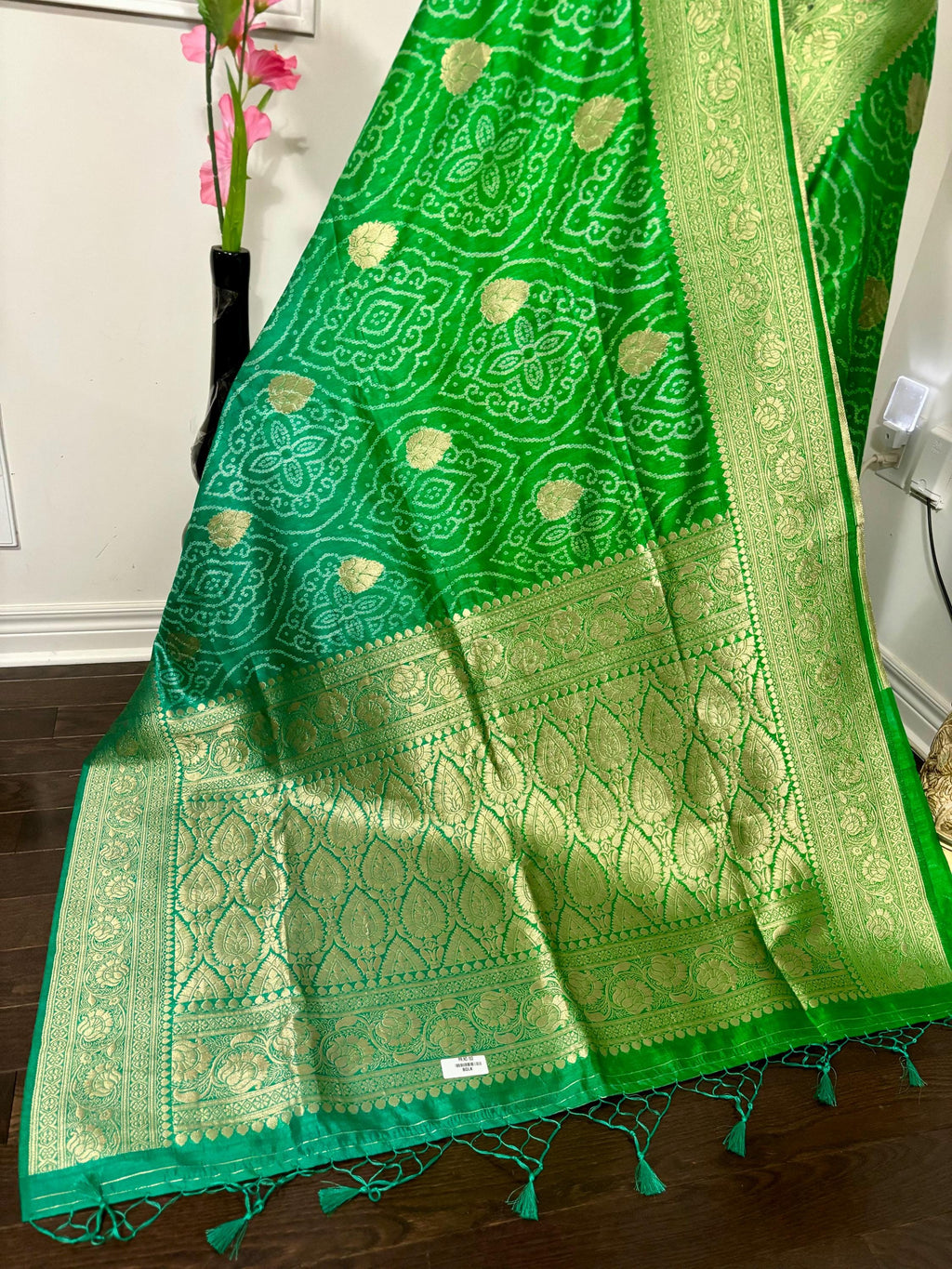 Beautiful cocktail dual shade banarasi  bandhini silk saree paired up pretty maggam blouse fits  sizes 32 -46 ready to wear prettiest blouse