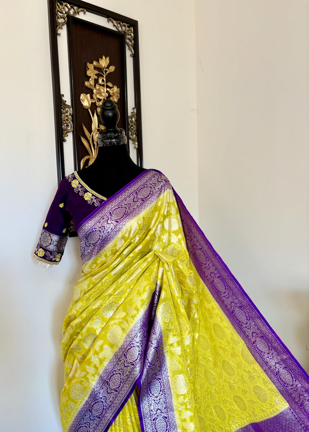 Beautiful banarasi silk saree paired up with beautiful embroidery blouse fits to 32 to 46 in beautiful rare colors all over jaal. Cocktails