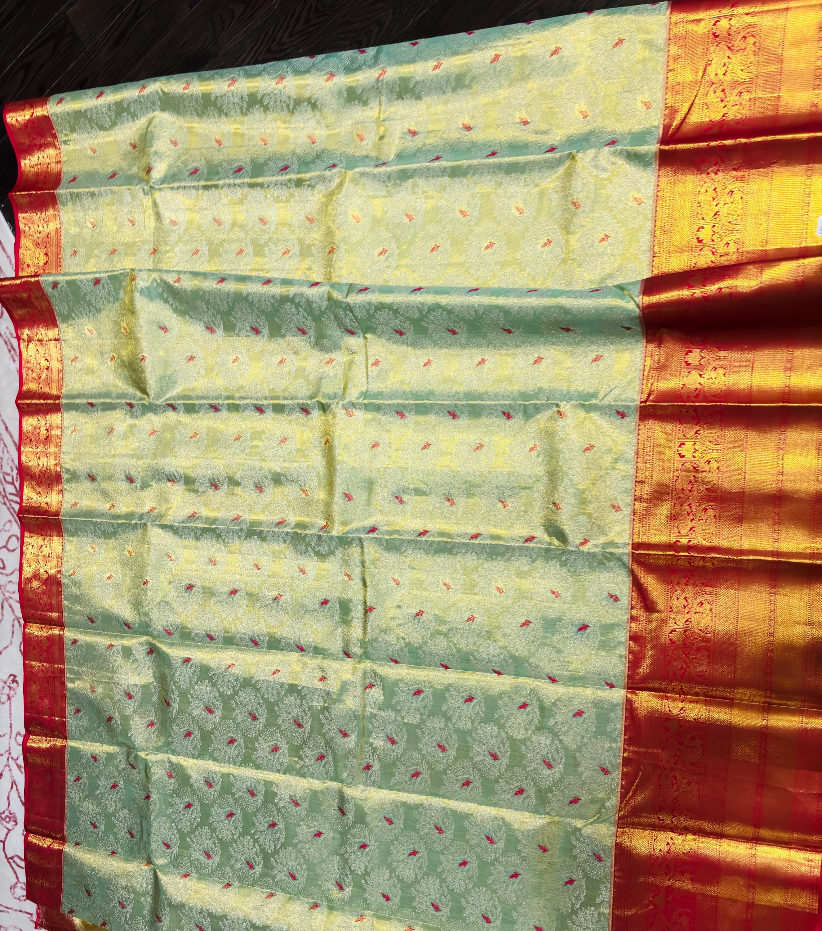 Beautiful pestal pestal shade Bridal  2 gram gold pure handloom  Silk Kanjeevarm/Kanchipattu Saree ready to dispatch silk mark certified