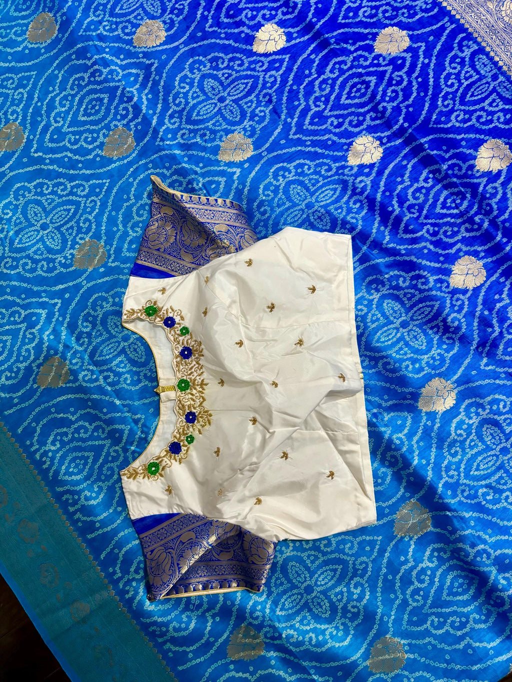 Beautiful cocktail dual shade  bandini silk saree paired up pretty maggam blouse fits  sizes 32 -46 ready to wear prettiest blouse