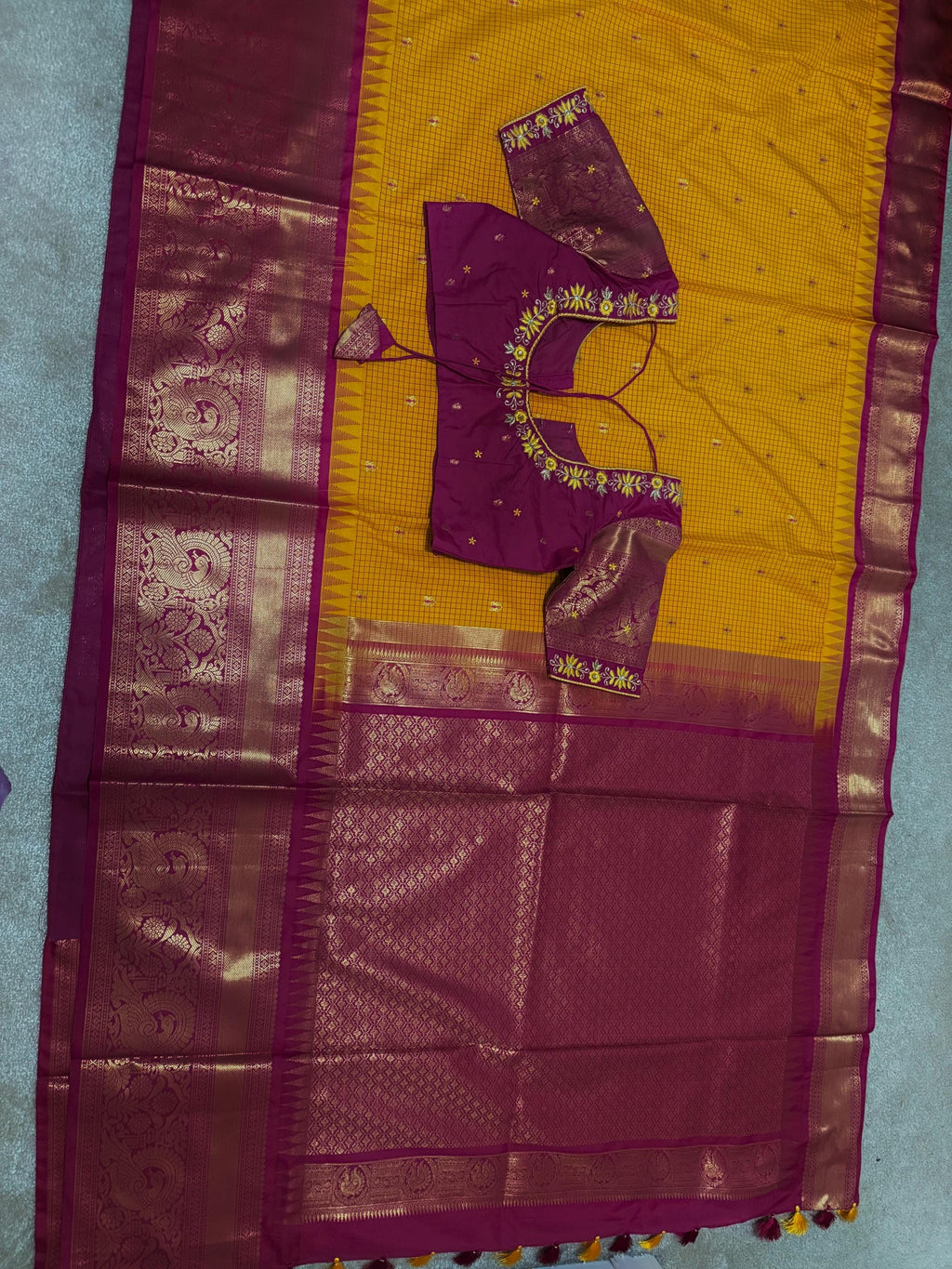 Gadwal  fancy powerloom pure silk sarees ready to wear blouse with embroidered blouse fits up to 32 -46 saree is ready fall pico done