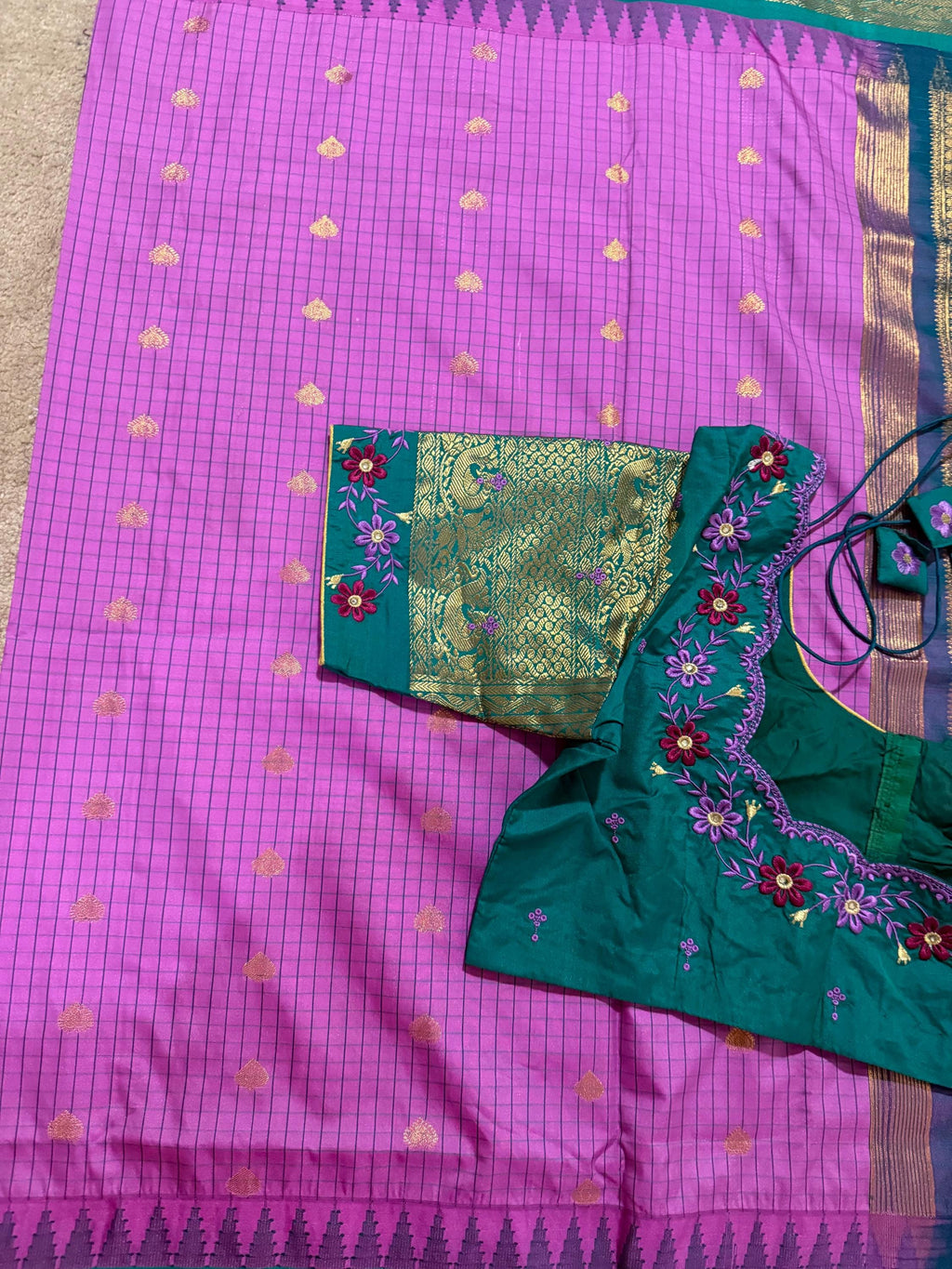 Gadwal Handloom pure silk sarees in rare colors and ready to wear blouse with embroidered blouse fits up to 32 -46 saree is ready fall pico