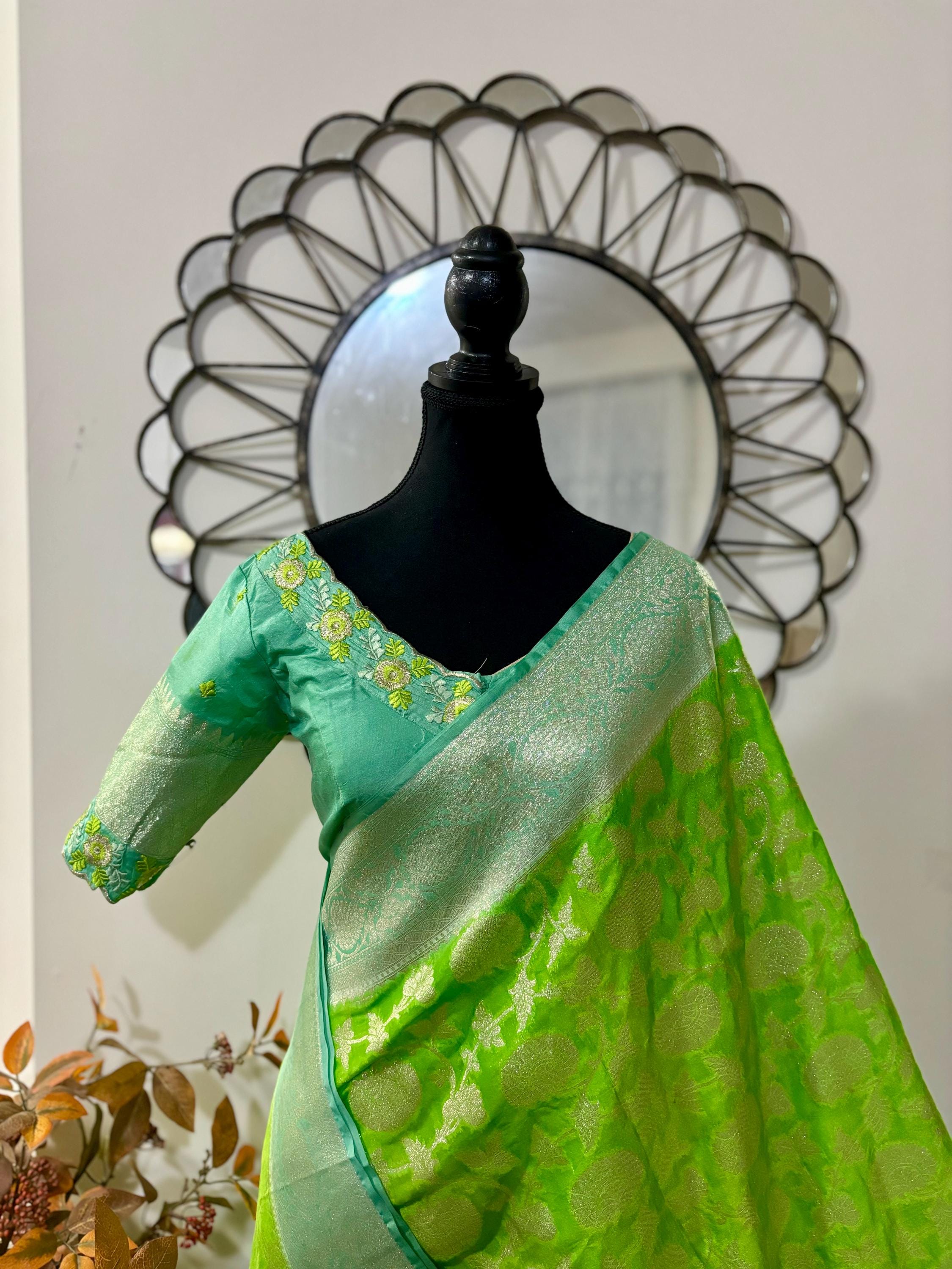 Beautiful banarasi silk saree paired up with beautiful embroidery blouse fits to 32 to 46 in beautiful rare colors all over jaal. Cocktails