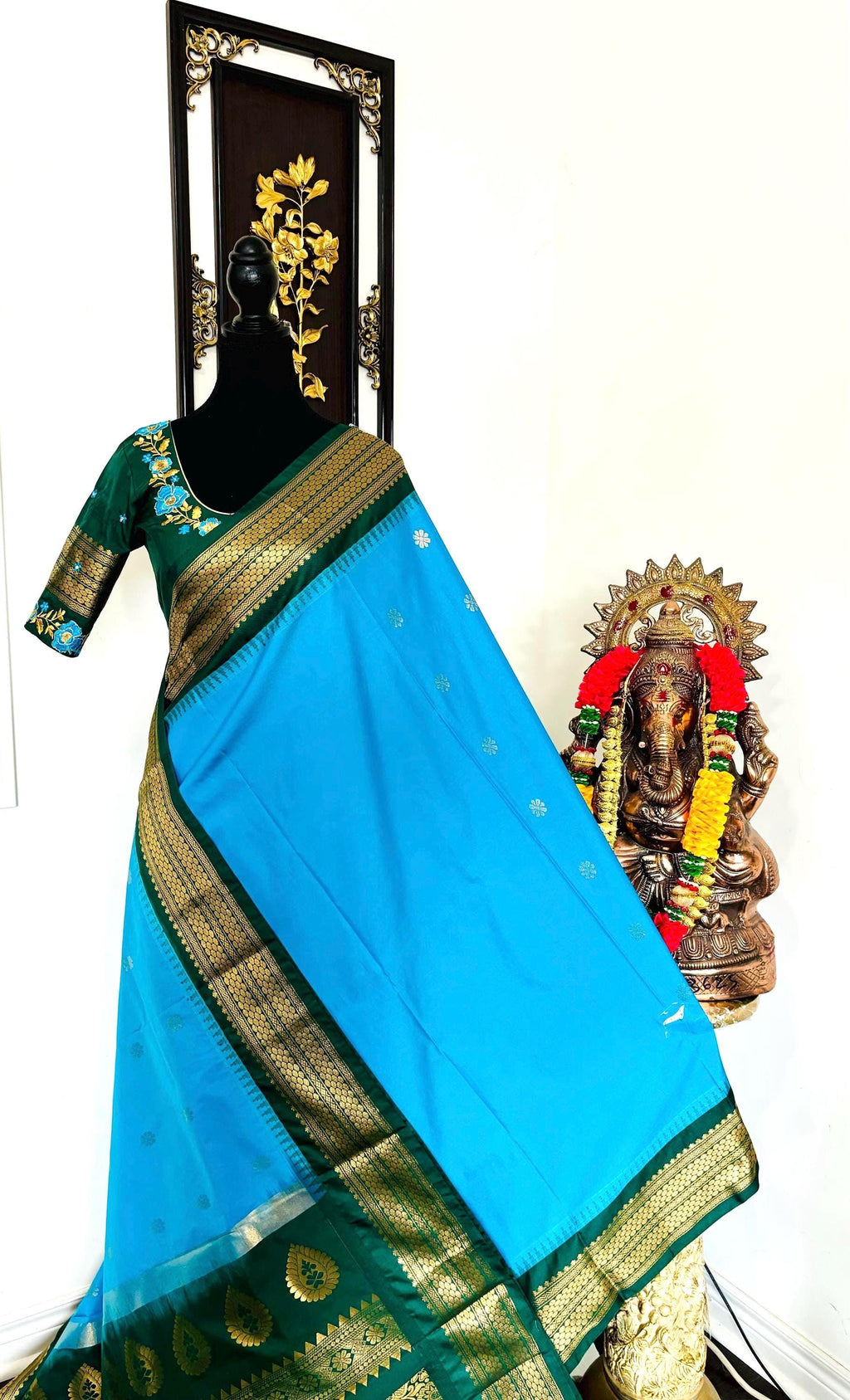 Gadwal  fancy powerloom pure silk sarees ready to wear blouse with embroidered blouse fits up to 32 -46 saree is ready fall pico done