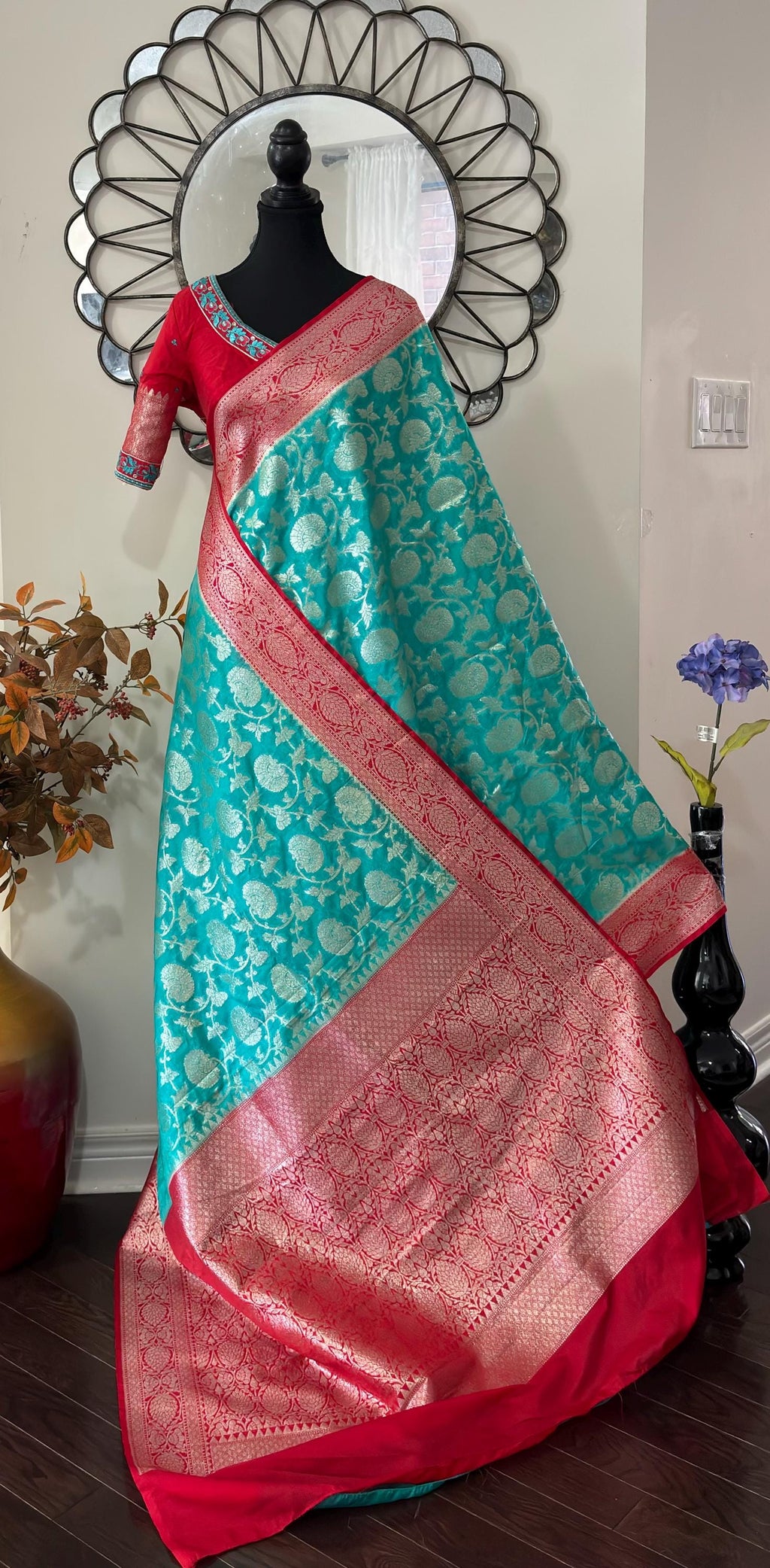 Beautiful banarasi silk saree paired up with beautiful embroidery blouse fits to 32 to 46 in beautiful rare colors all over jaal. Cocktails