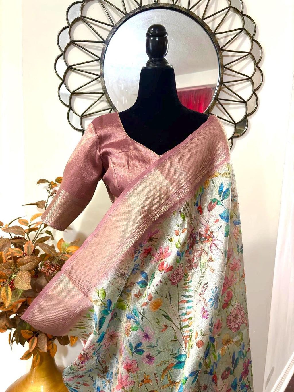 Light weight easy to drape Soft Silk fancy Saree; with beautiful digital floral prints  with Zari boarders ready to wear Blouse fits 32-46