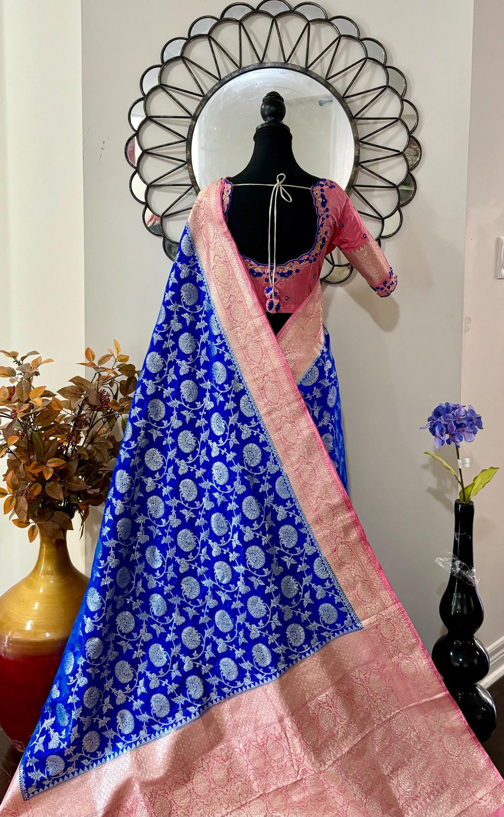Beautiful banarasi silk saree paired up with beautiful embroidery blouse fits to 32 to 46 in beautiful rare colors all over jaal. Cocktails