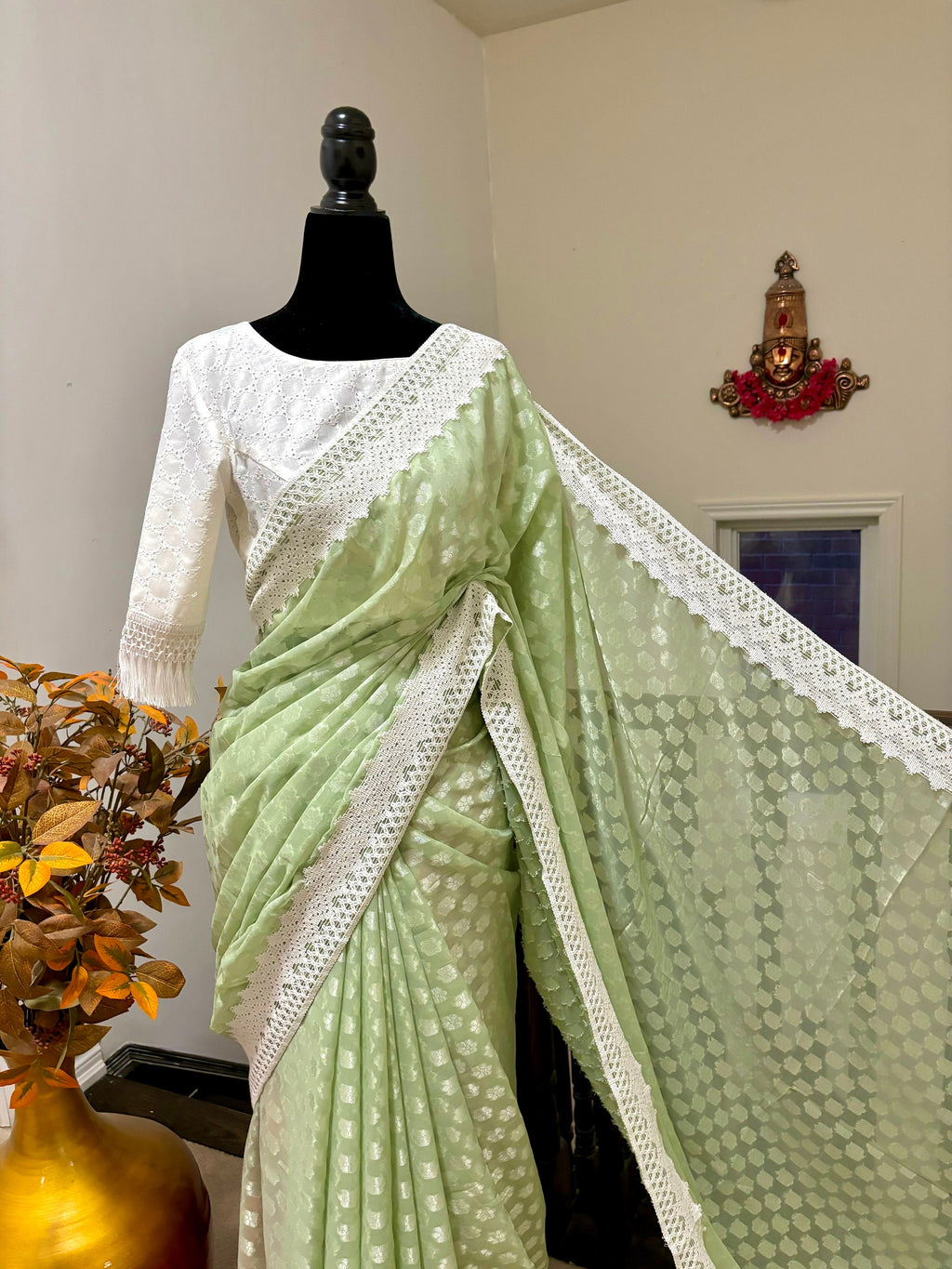 Beautiful soft falling  georgette on  sabyasachi  lace borders unique,  eye cooling pestal shades. Ready to wear designer blouse fits 32-44