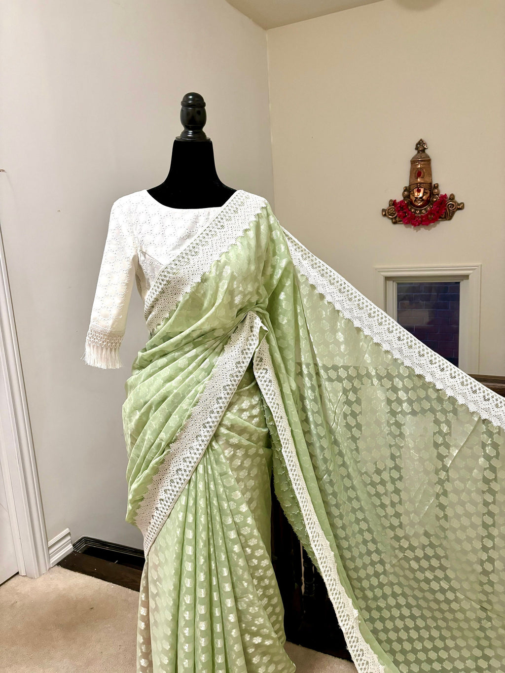 Beautiful soft falling  georgette on  sabyasachi  lace borders unique,  eye cooling pestal shades. Ready to wear designer blouse fits 32-44