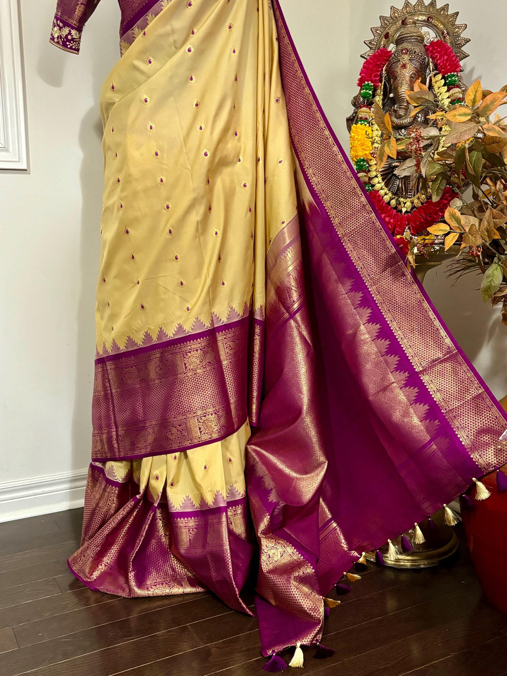 Gadwal Handloom pure silk sarees in rare colors and ready to wear blouse with embroidered blouse fits up to 32 -46 saree is ready fall pico