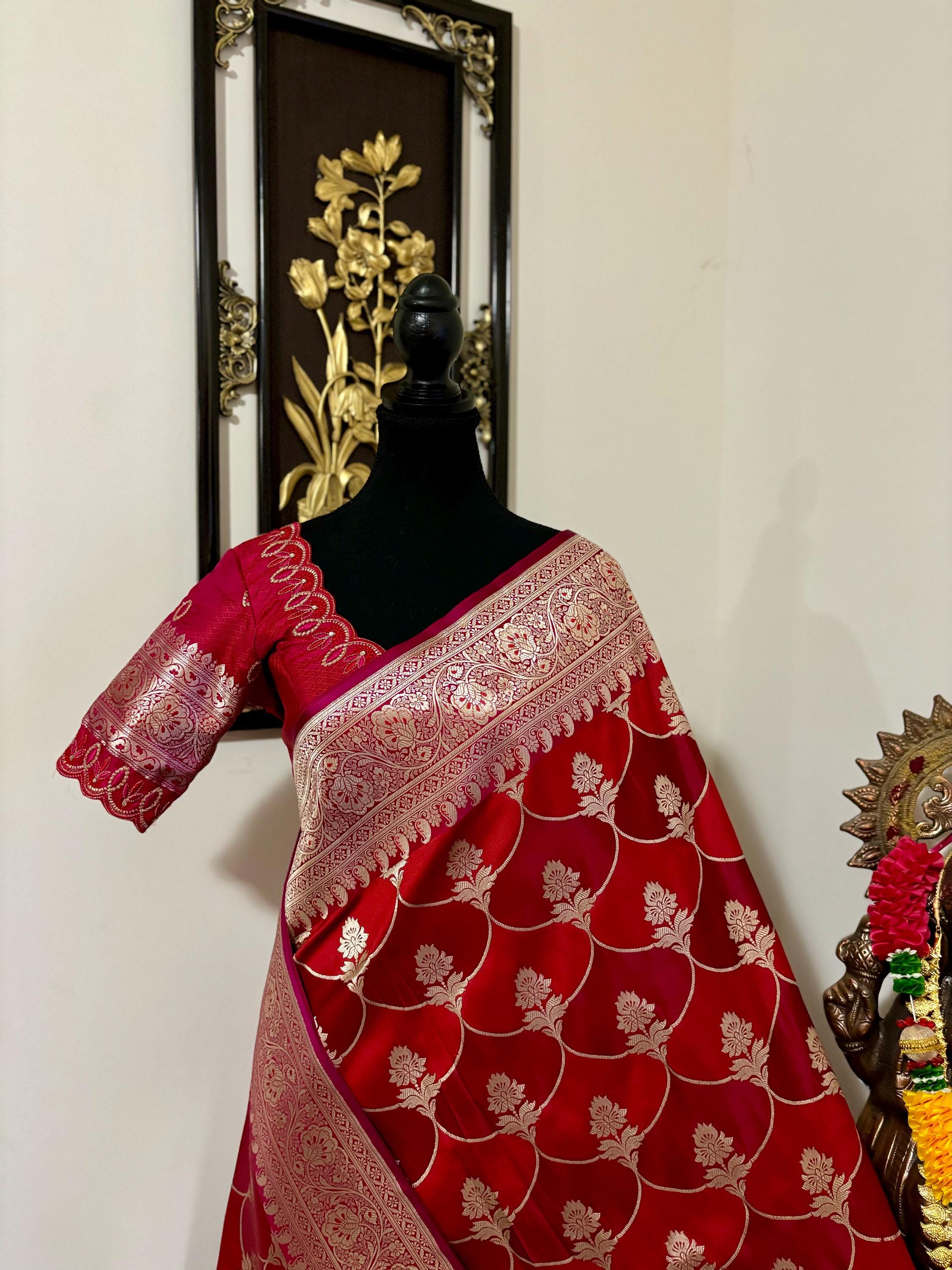 Pure silk  banarasi silk saree paired up with beautiful embroidery blouse fits to 32 to 46 in beautiful rare colors all over jaal. Cocktails