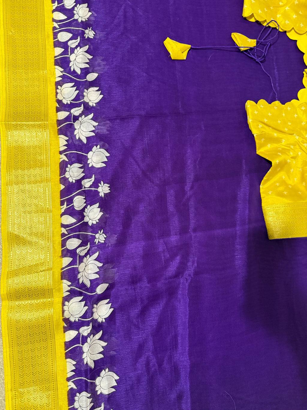 Light weight easy to drape Soft Silk fancy Saree; with beautiful Kanchi boarder , with Kalamkari design ready to wear Blouse fits 32-46