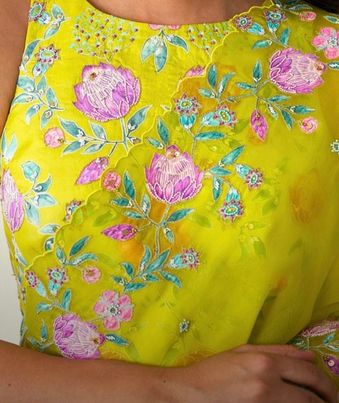 Beautiful soft Designer pure  Organza Saree with Full Embroidery and full blouse fit to 32 to 46. Anycolor possible plz contact seller