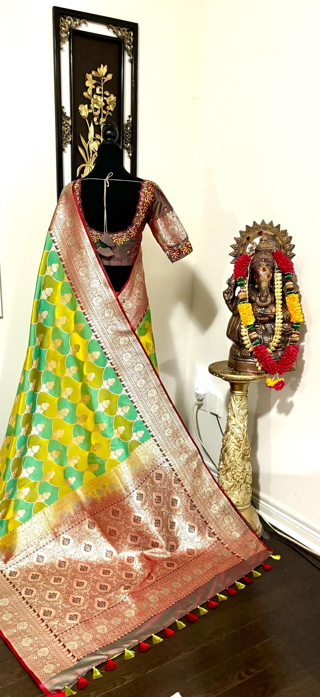 Pure silk  banarasi silk saree paired up with beautiful embroidery blouse fits to 32 to 46 in beautiful rare colors all over jaal. Cocktails