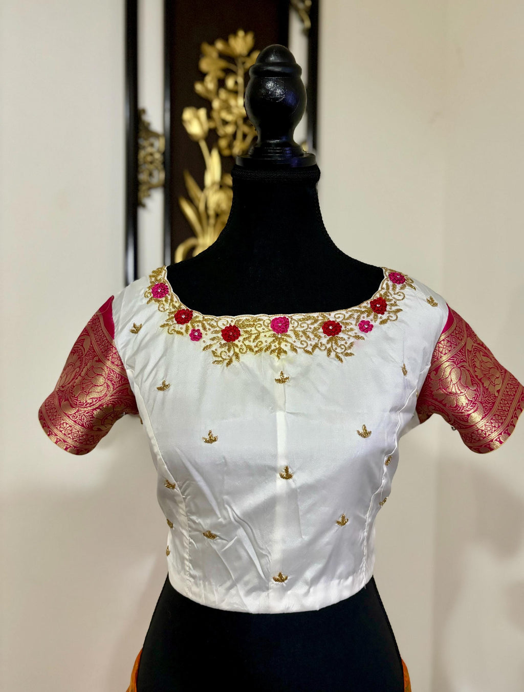 Beautiful cocktail dual shade  bandini silk saree paired up pretty maggam blouse fits  sizes 32 -46 ready to wear prettiest blouse