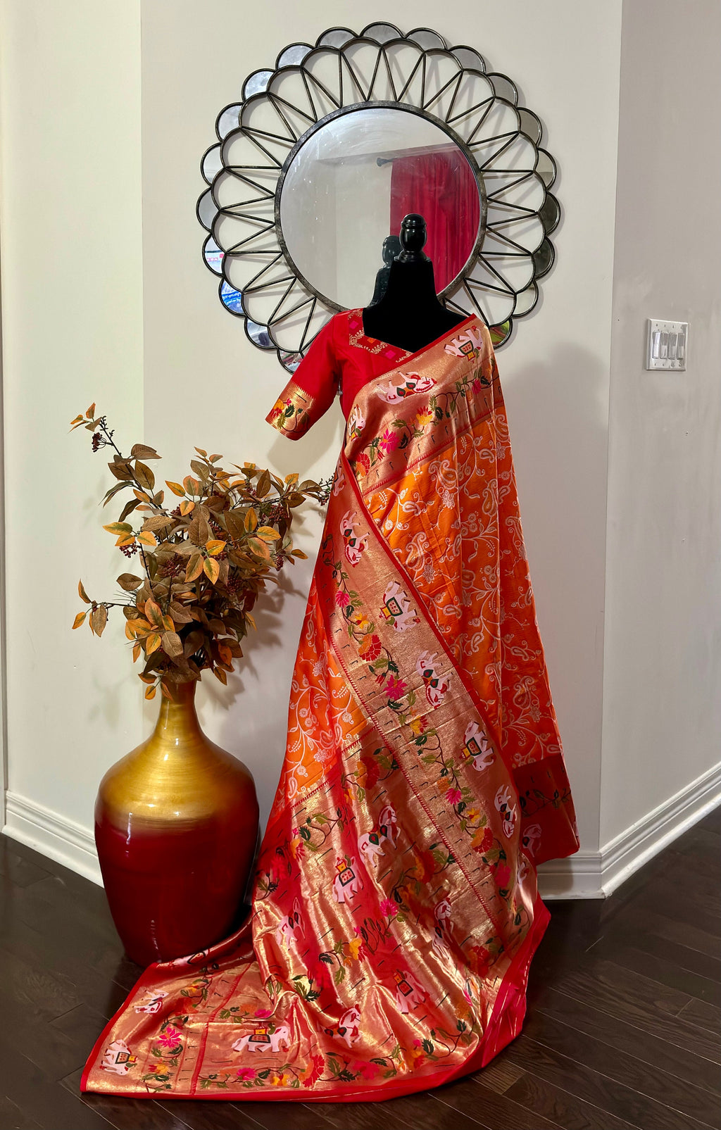 Beautiful Banarasi pythani saree in beautiful color with beautiful boarder and beautiful Pallu. Ready to wear maggam designer blouse 32-46