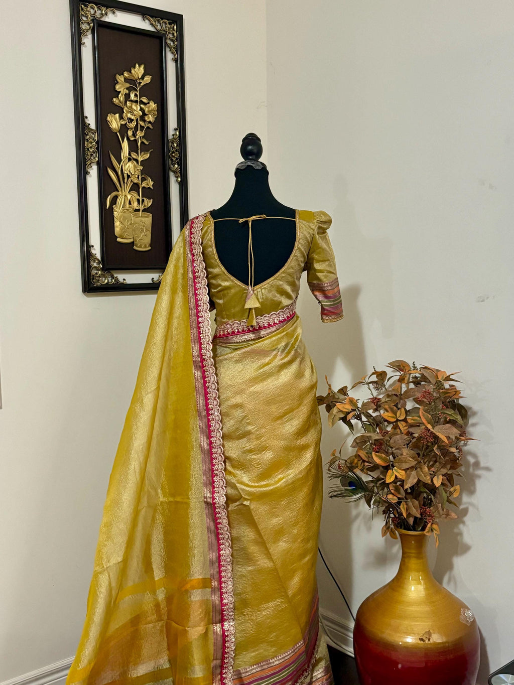 Beautiful party wear cocktail pure silk  crush tissue  saree paired up with pretty designer Blouse fits 32-46/contact seller for availabil