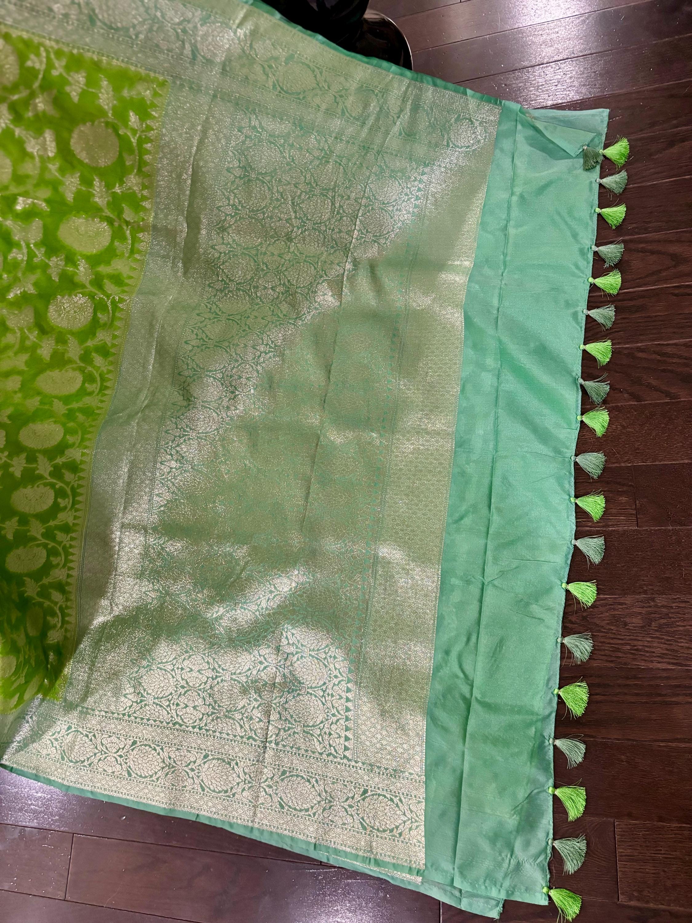 Beautiful banarasi silk saree paired up with beautiful embroidery blouse fits to 32 to 46 in beautiful rare colors all over jaal. Cocktails