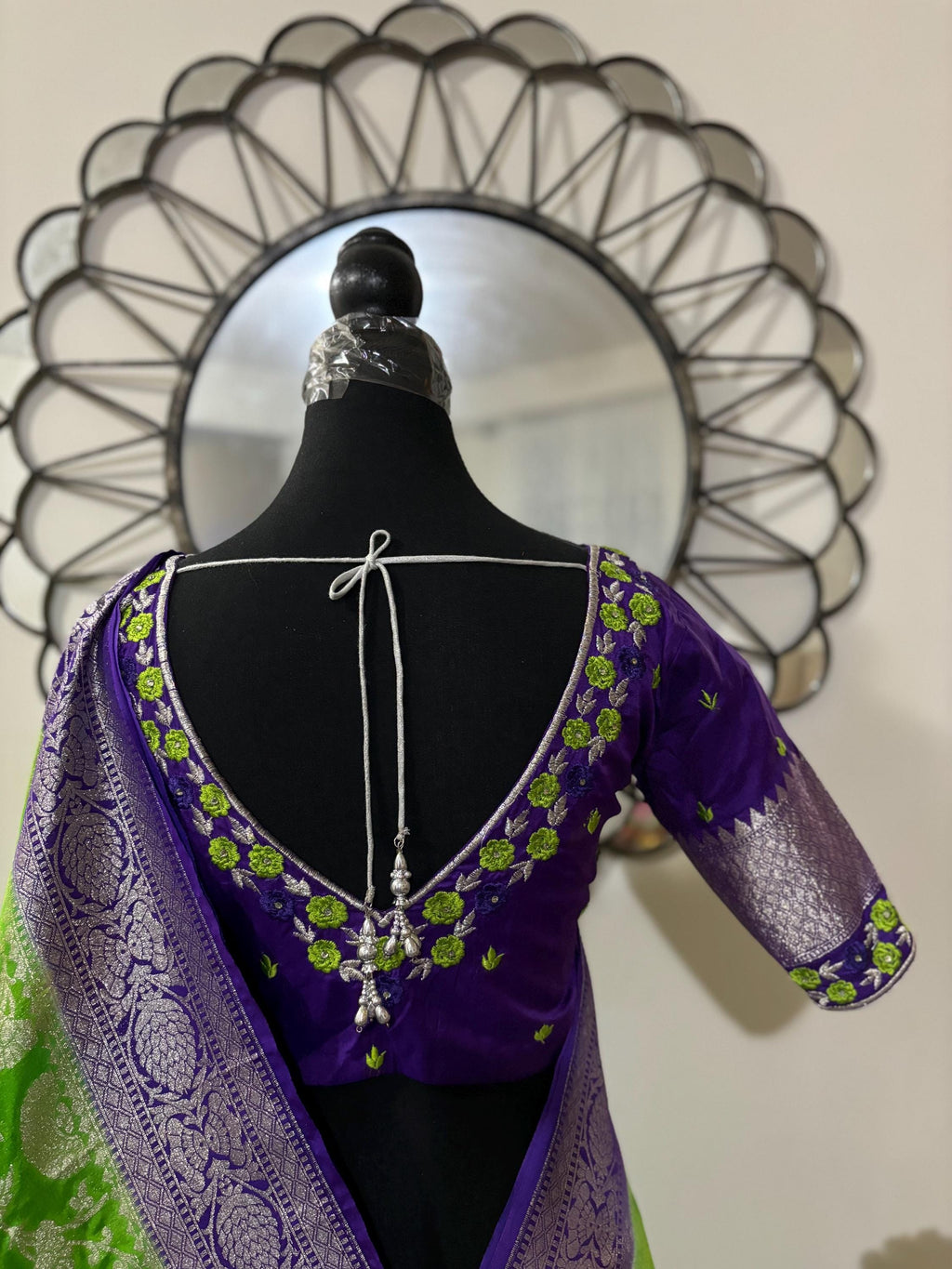 Beautiful banarasi silk saree paired up with beautiful embroidery blouse fits to 32 to 46 in beautiful rare colors all over jaal. Cocktails