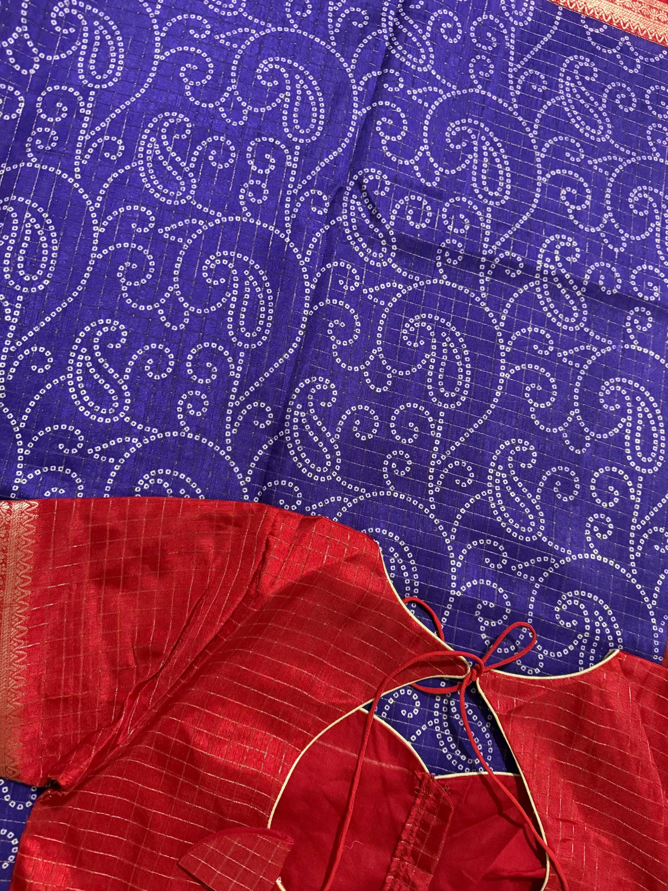 Beautiful Light weight Emarald silk saree  with Kanchi boarder  Bhandini prints ready blouse fits 32 to 46 with beautiful color combo