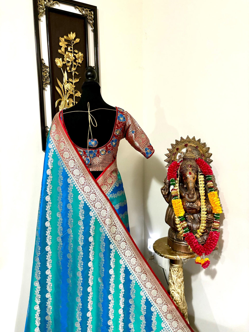 Pure silk  banarasi silk saree paired up with beautiful embroidery blouse fits to 32 to 46 in beautiful rare colors all over jaal. Cocktails