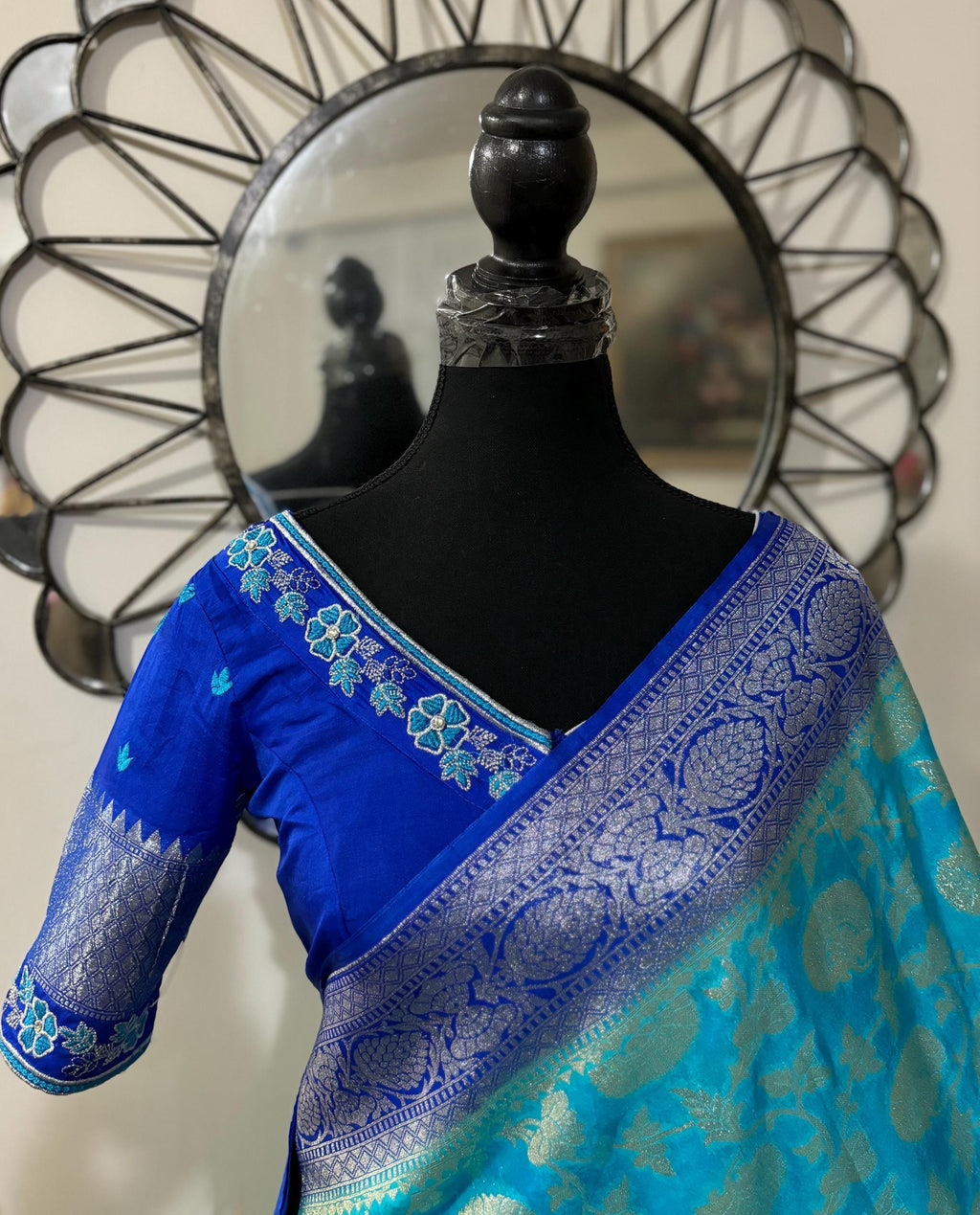 Beautiful banarasi silk saree paired up with beautiful embroidery blouse fits to 32 to 46 in beautiful rare colors all over jaal. Cocktails